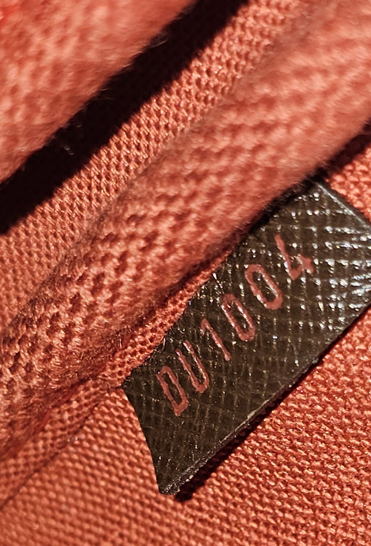 Bucket Pochette - Image 14