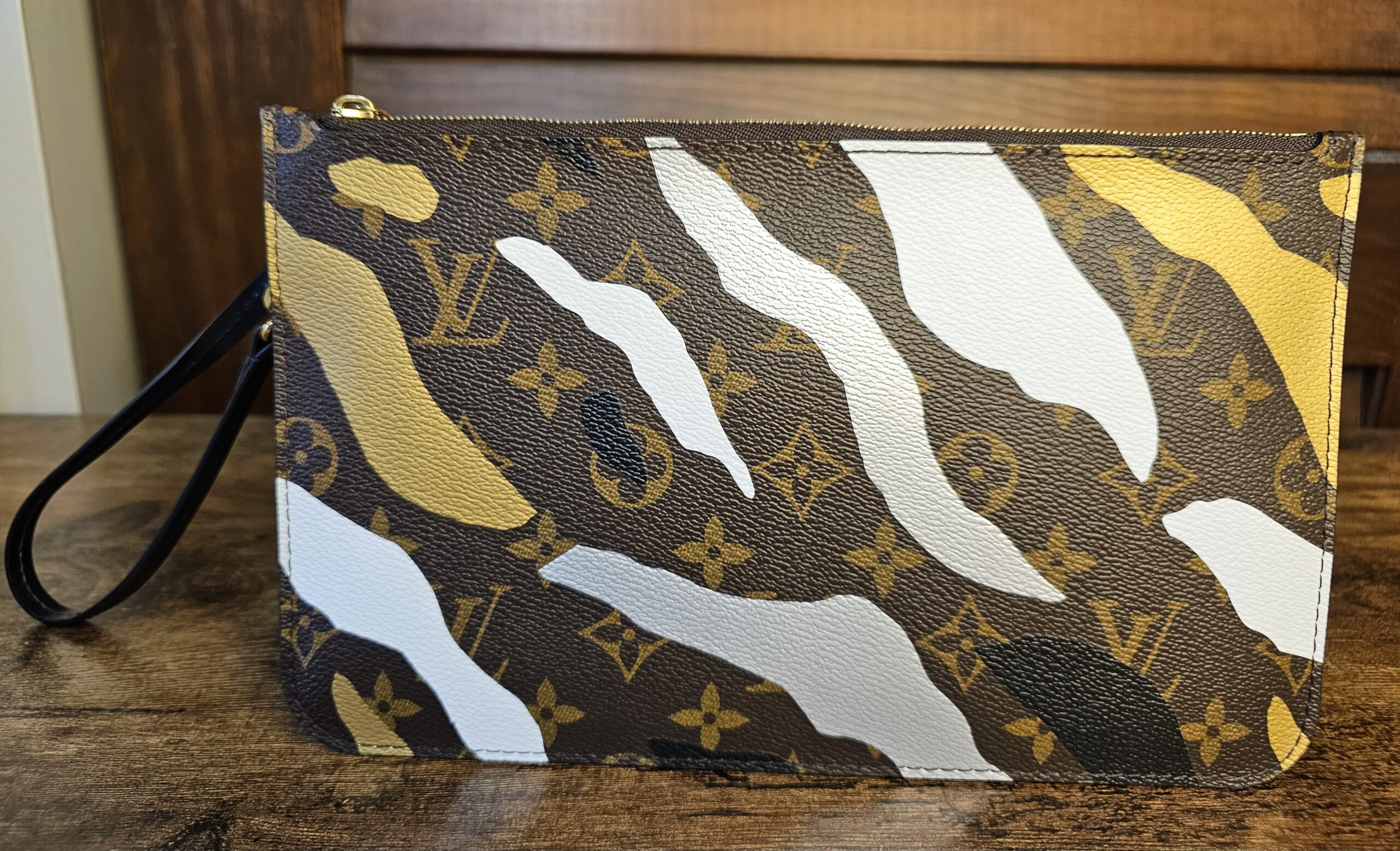 Neverfull league of legends Pouch - Image 3