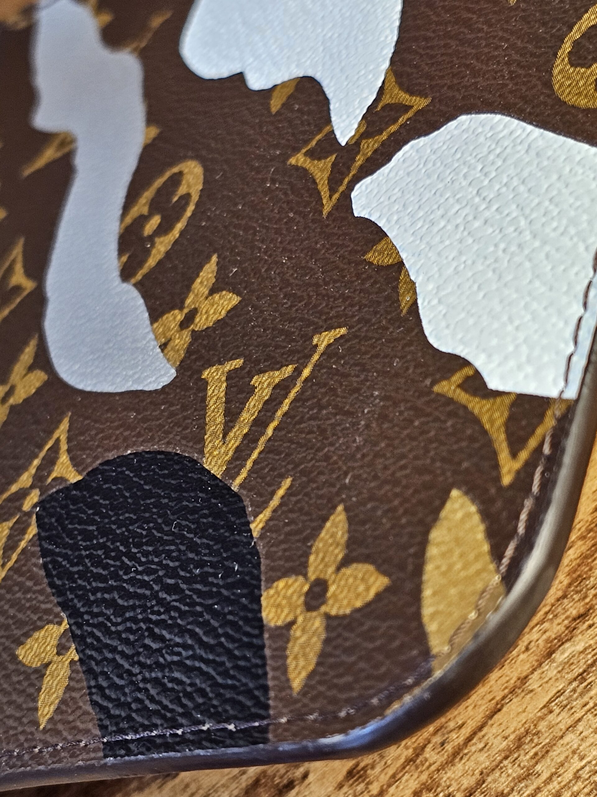 Neverfull league of legends Pouch - Image 9