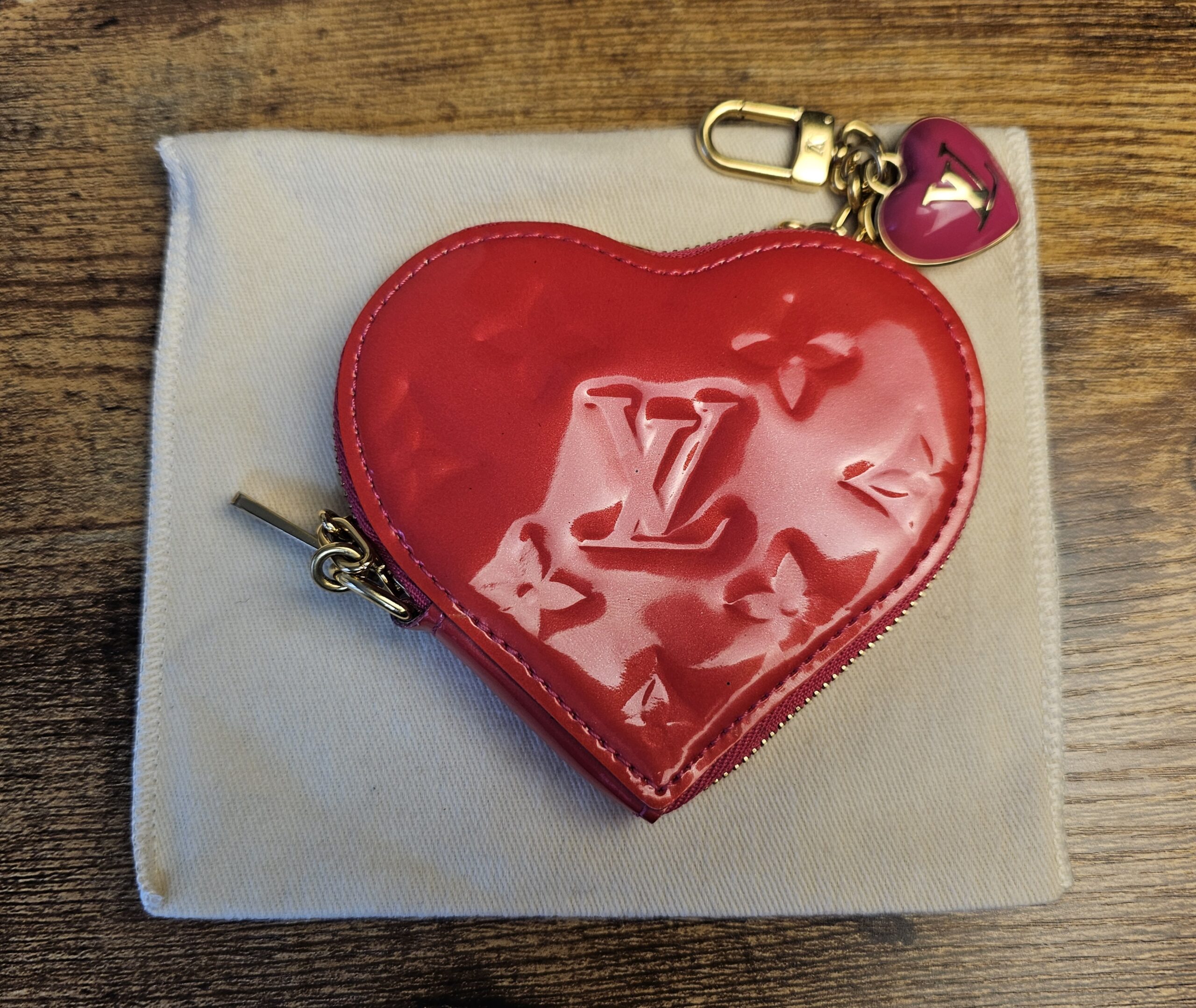 Vernis Heart Coin Purse