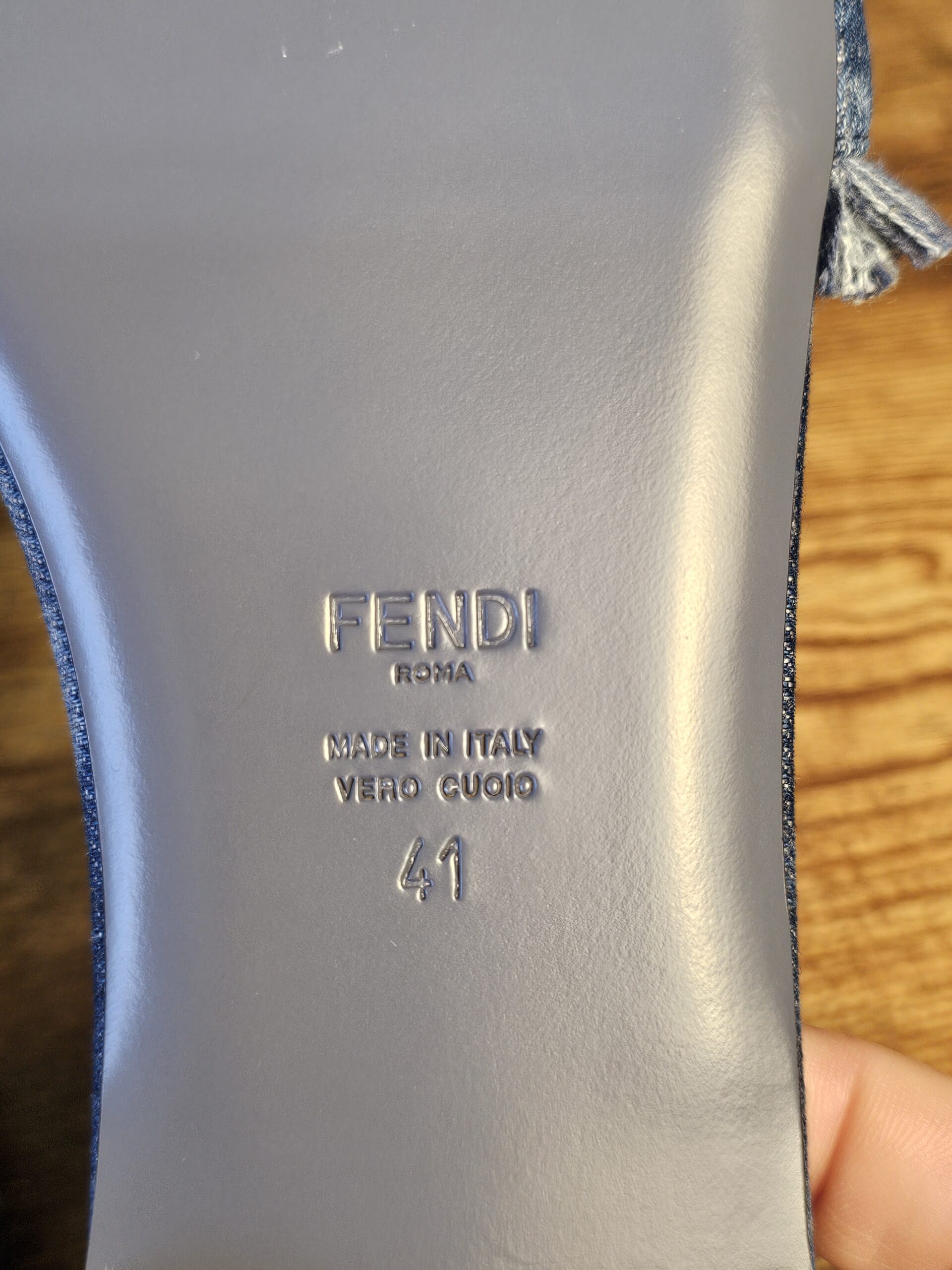 Denim slides with fringe - Image 7