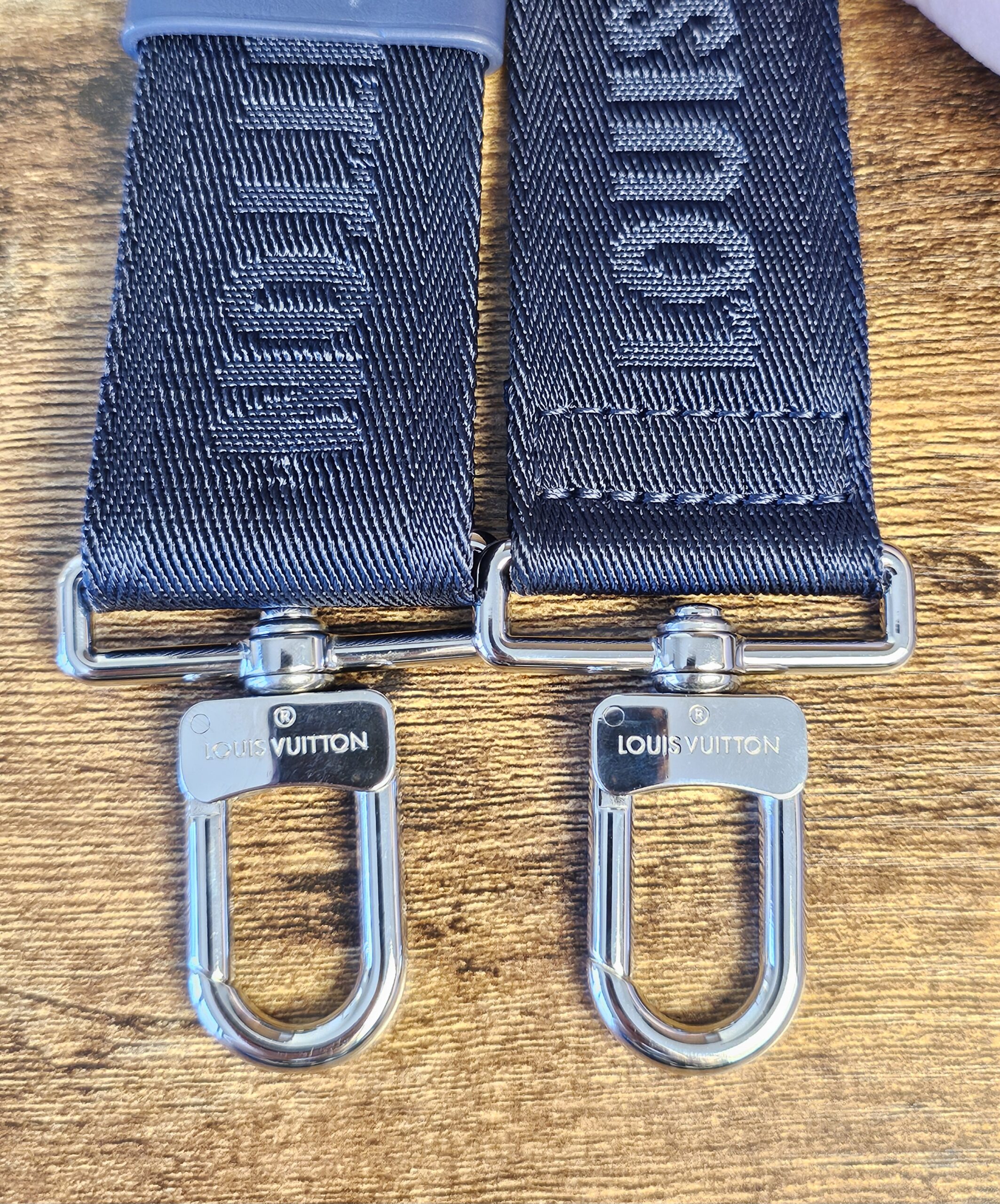 Bandouliere navy strap - Image 5