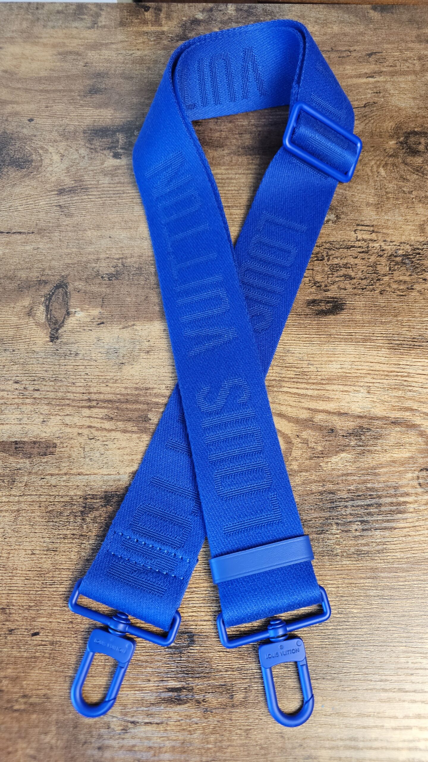 S Lock Adjustable strap