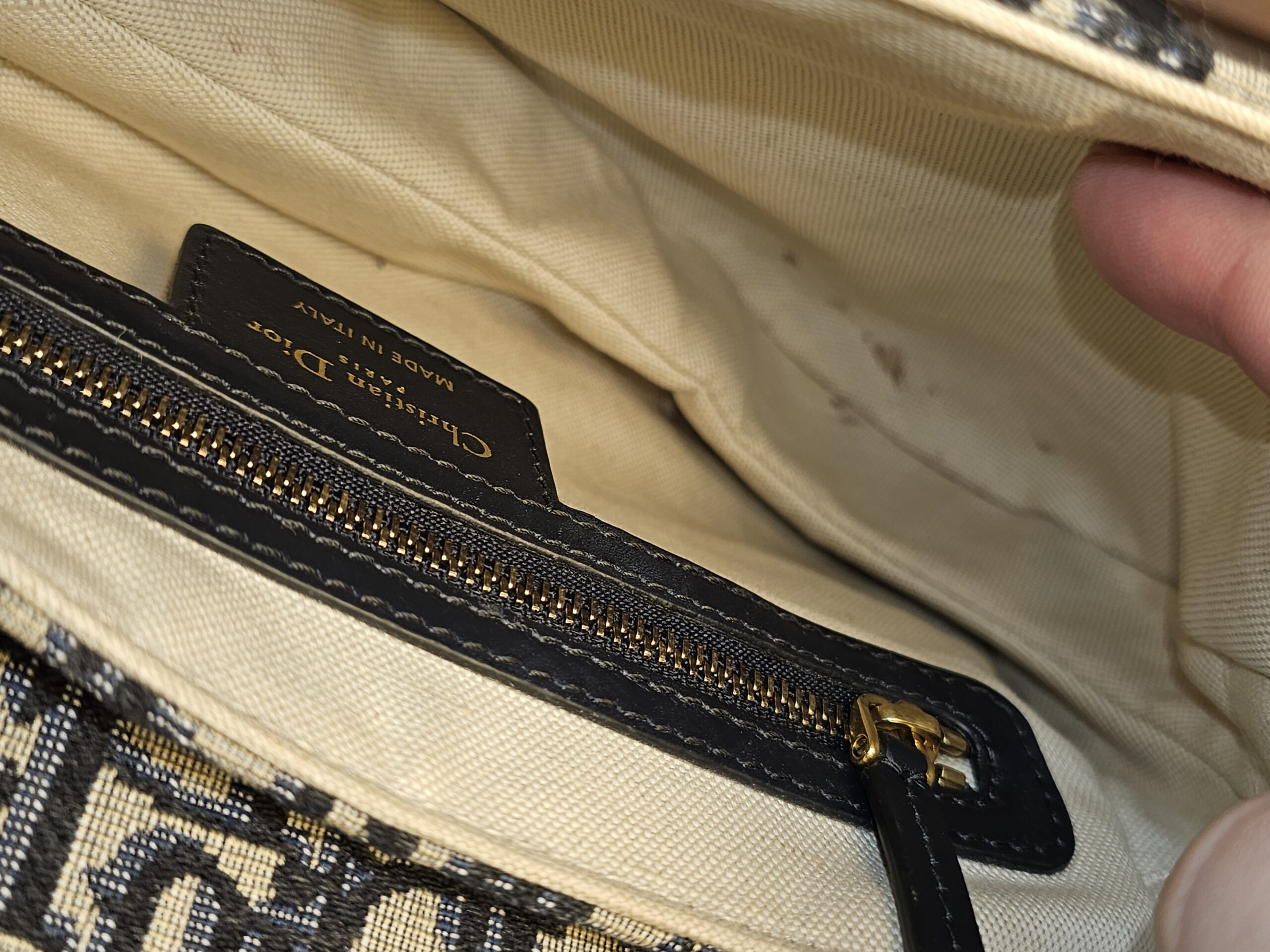 Saddle Bag - Image 17