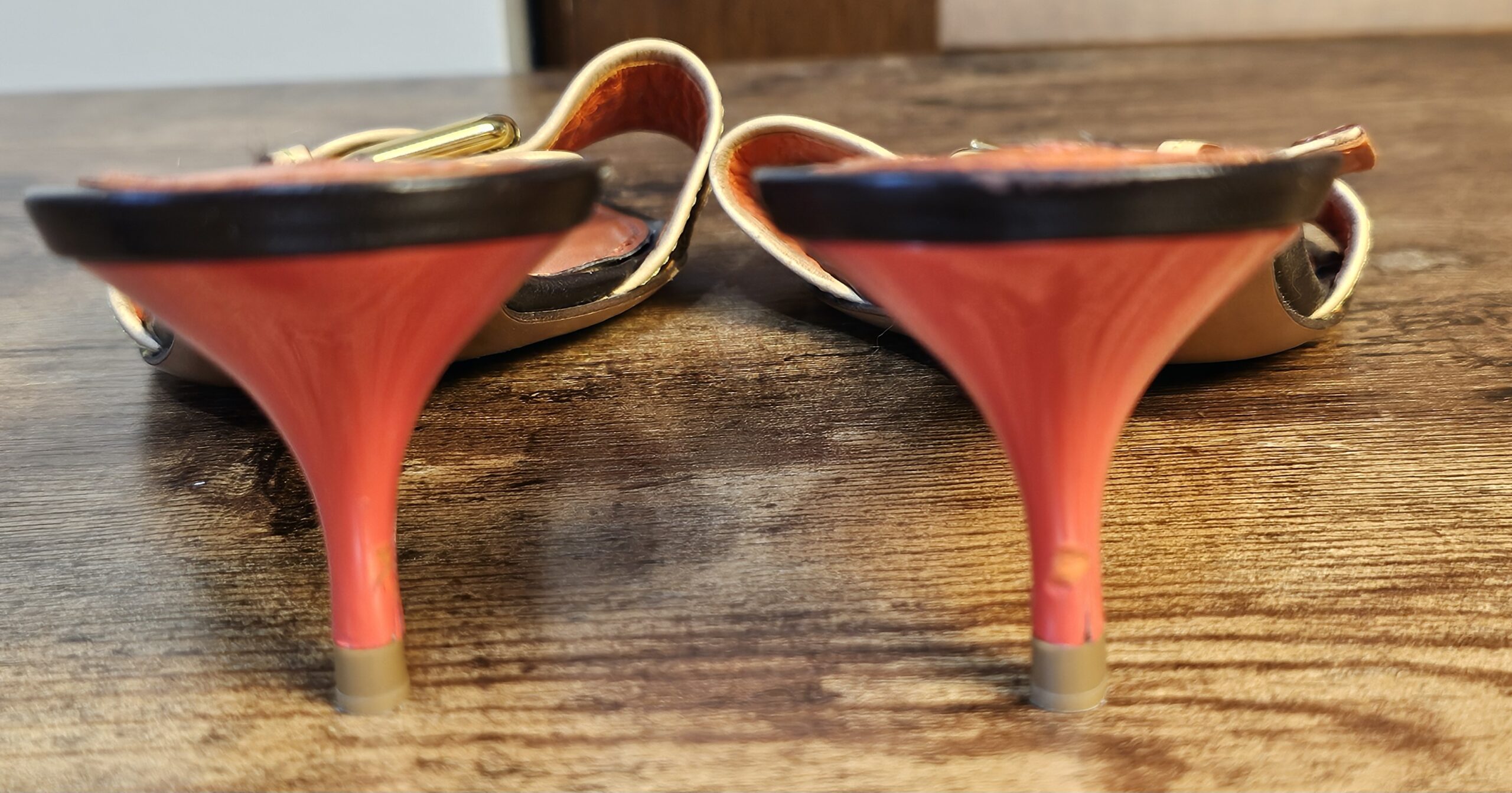 Kitchen Heels - Image 5