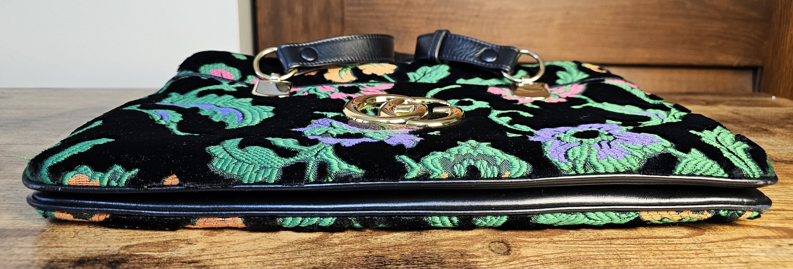 Arli Shoulder Bag - Image 6