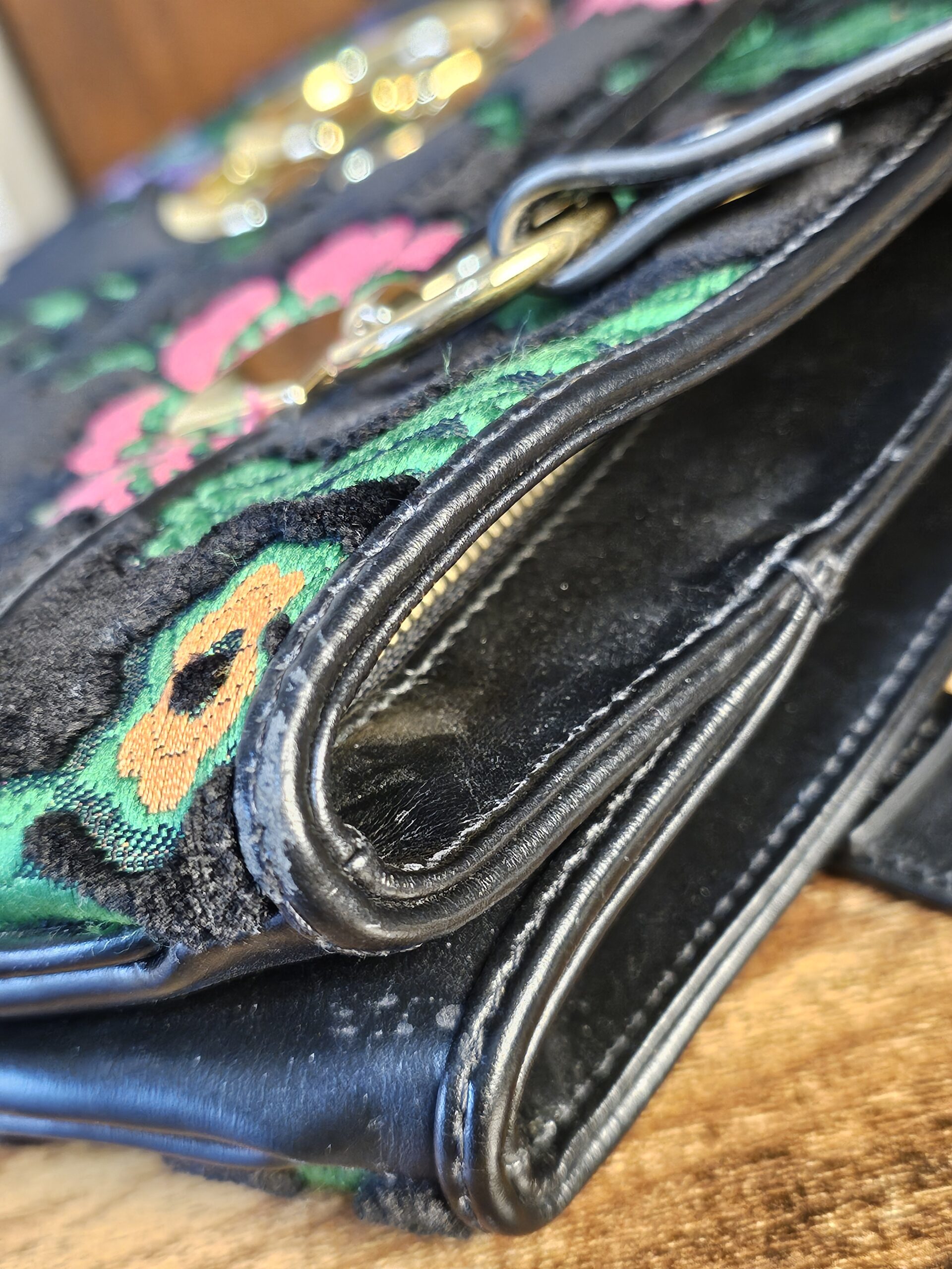 Arli Shoulder Bag - Image 15