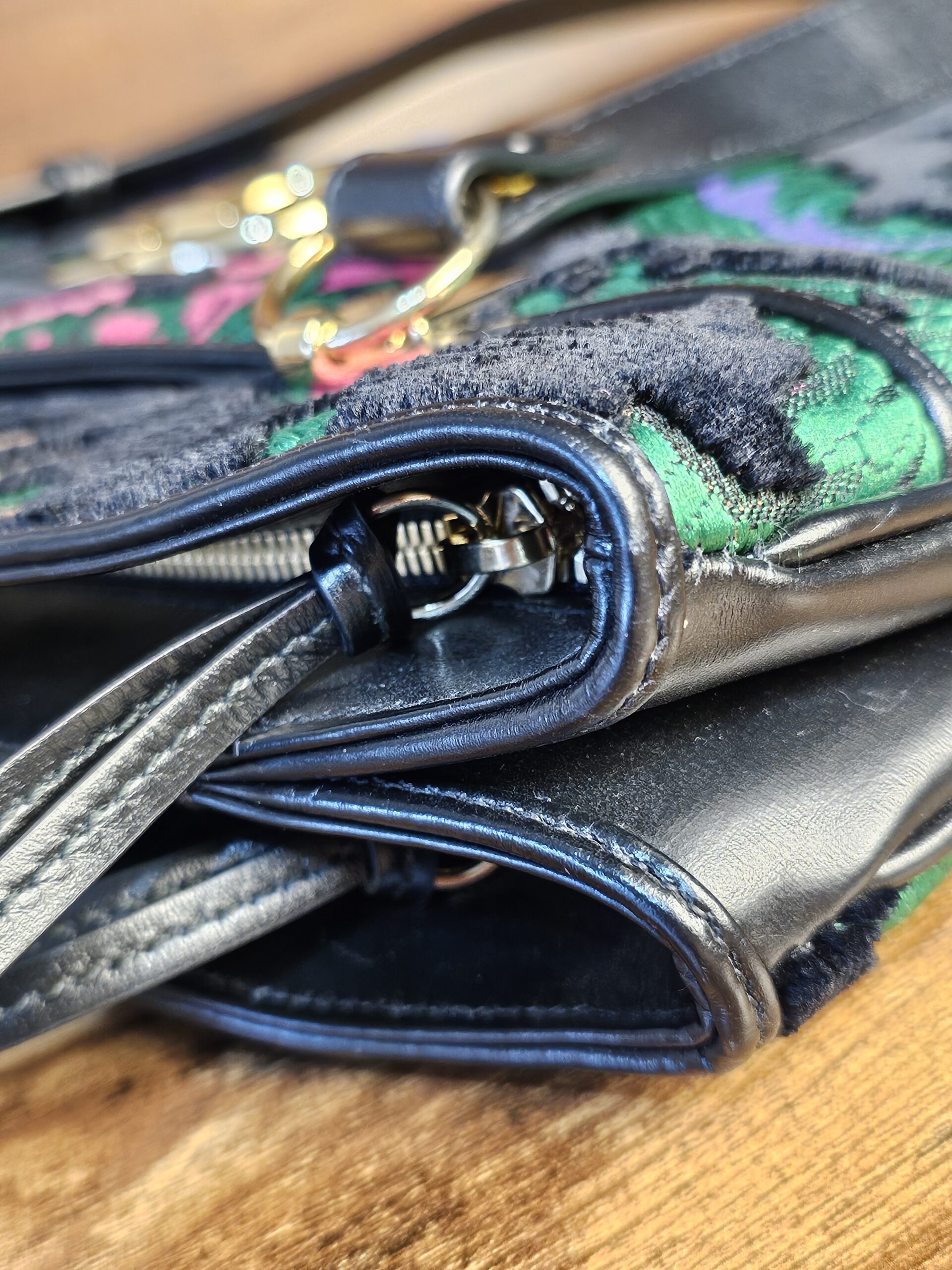 Arli Shoulder Bag - Image 18