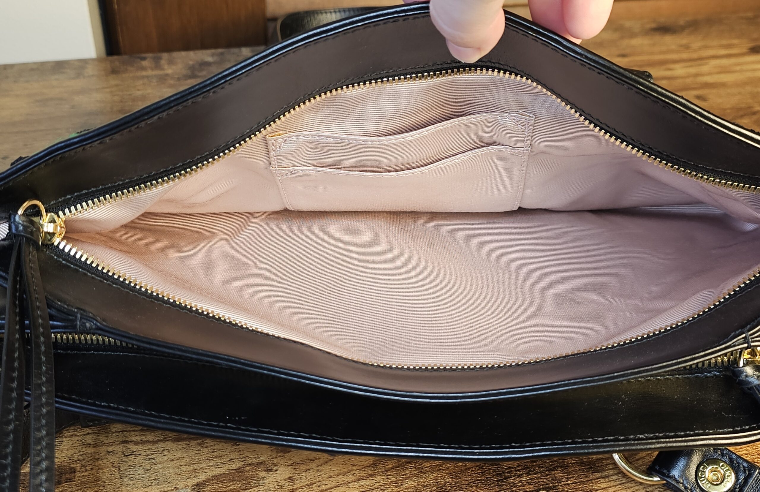 Arli Shoulder Bag - Image 22