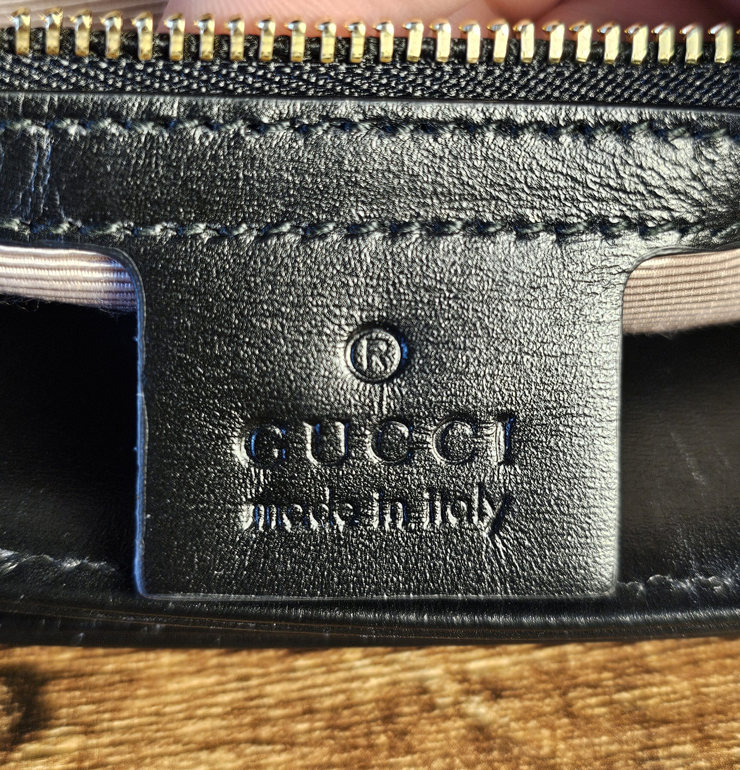 Arli Shoulder Bag - Image 25