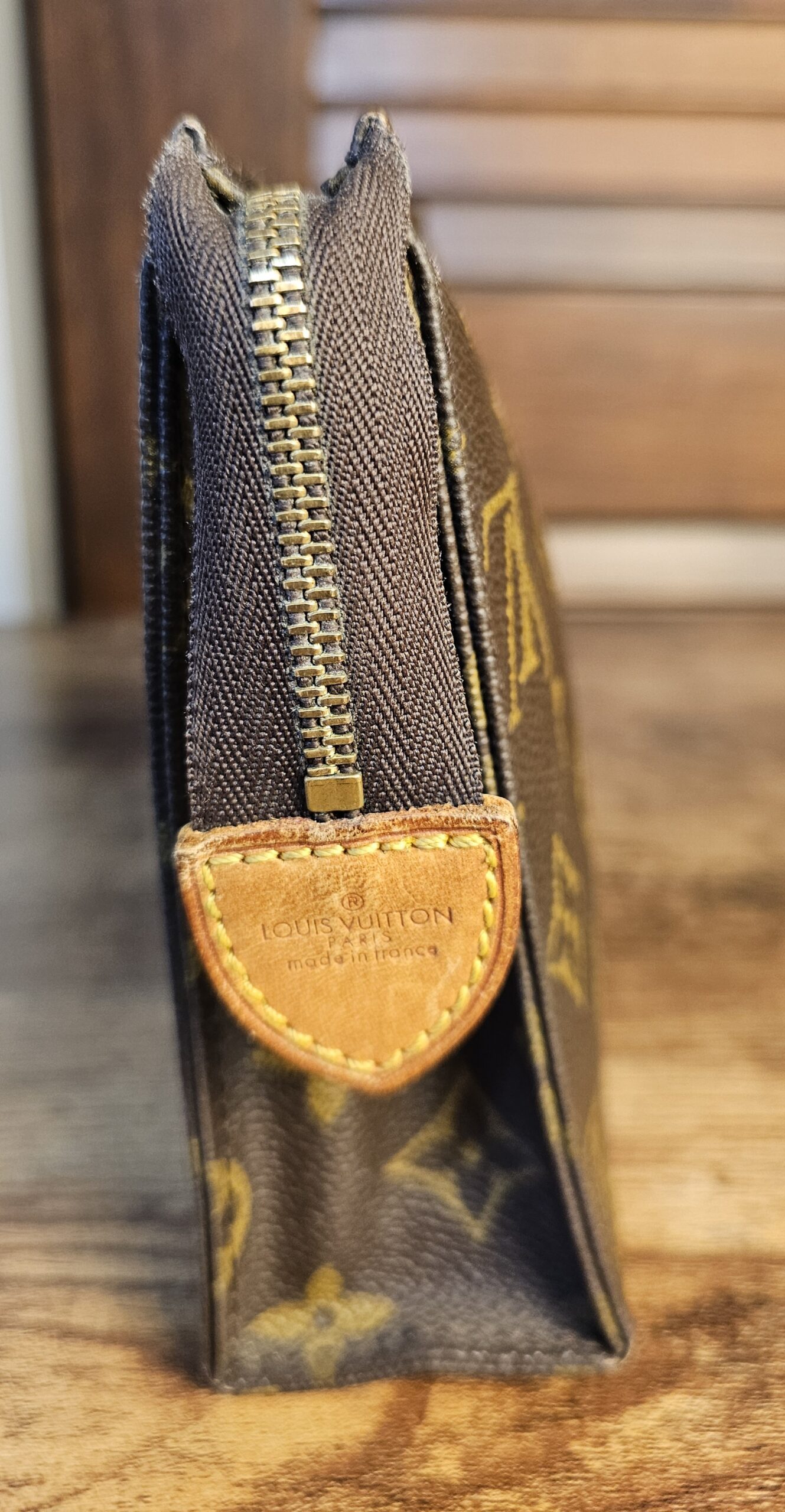 Tolietry 19 Monogram - Image 4