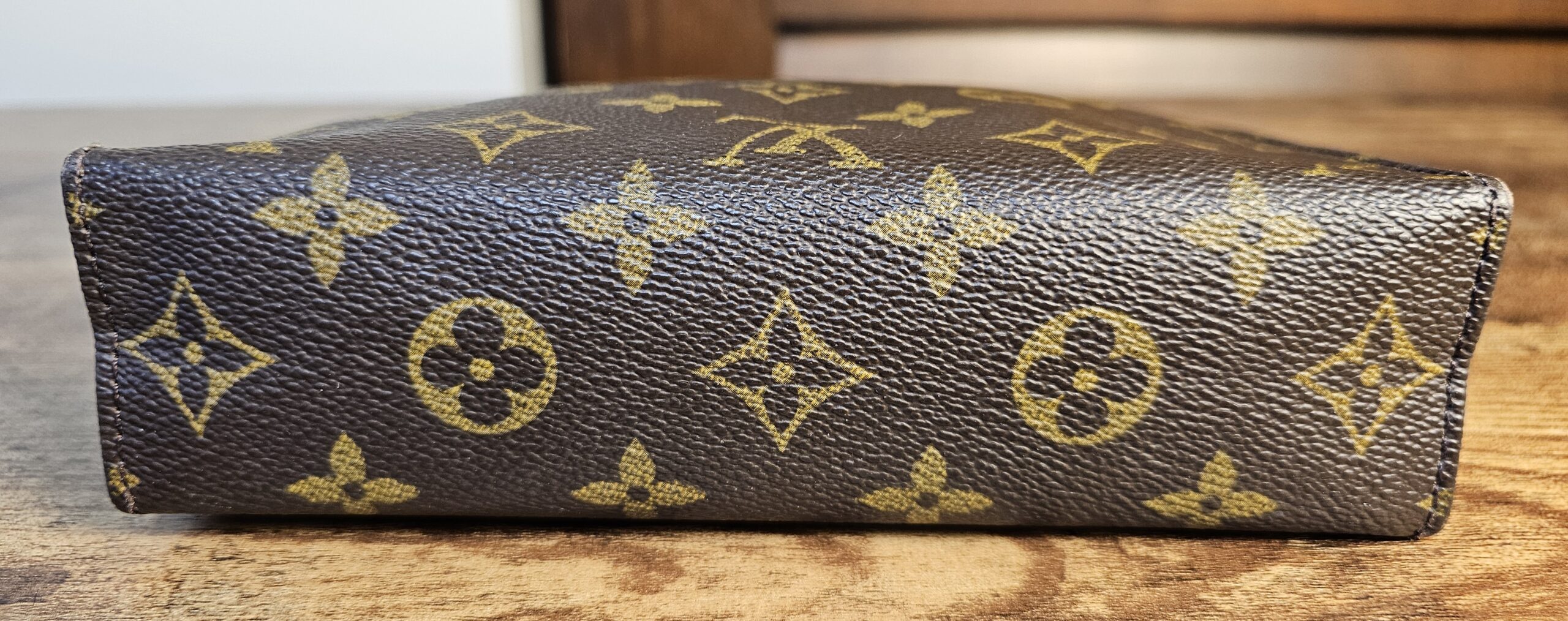 Tolietry 19 Monogram - Image 7