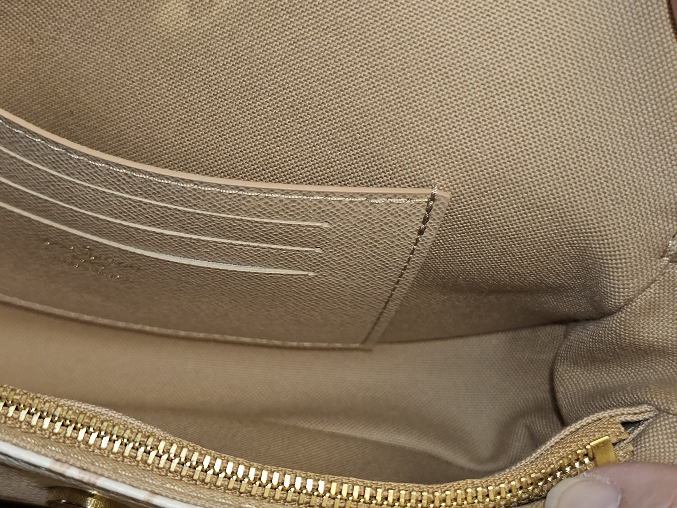 Ivy Wallet On Chain in Dune - Image 18