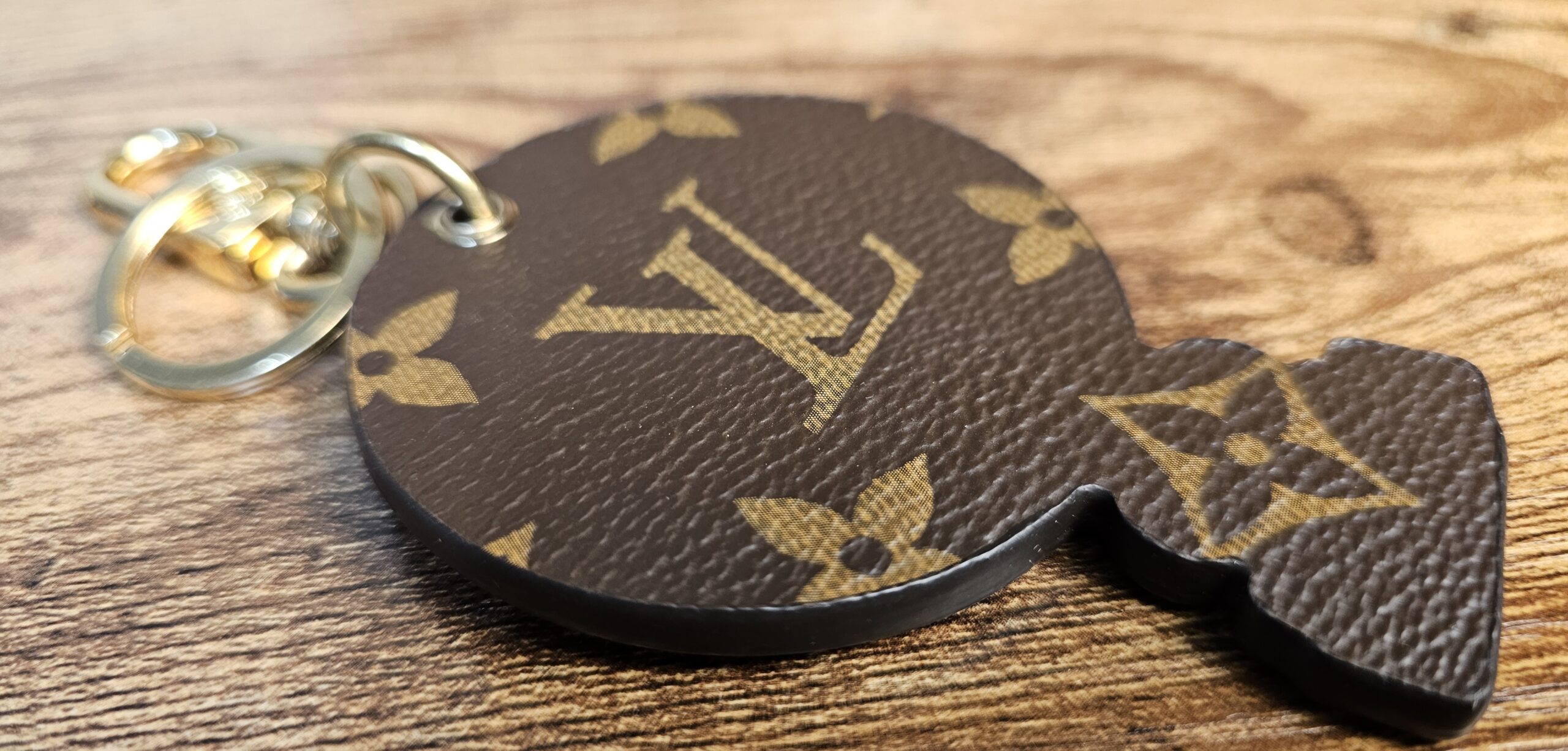 Vivienne Hot Air Balloon Key Holder - Image 9