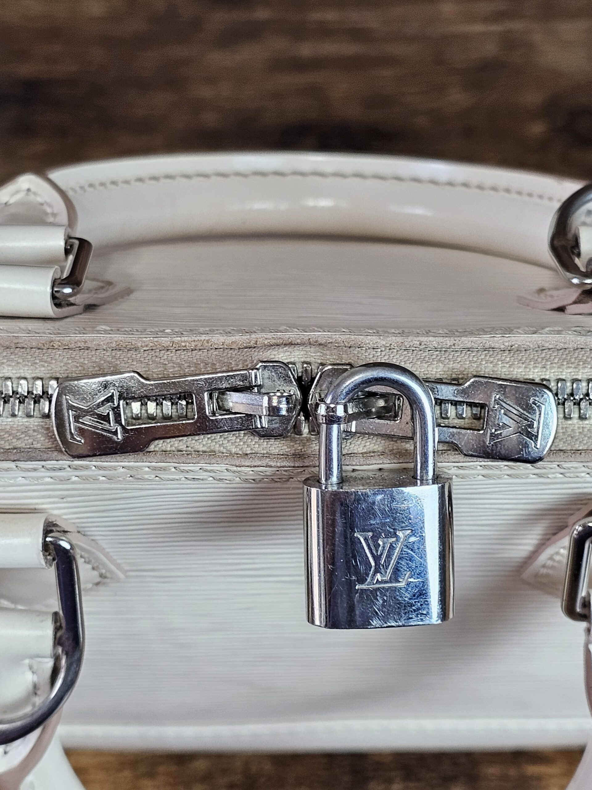 Alma BB Epi Quartz - Image 13