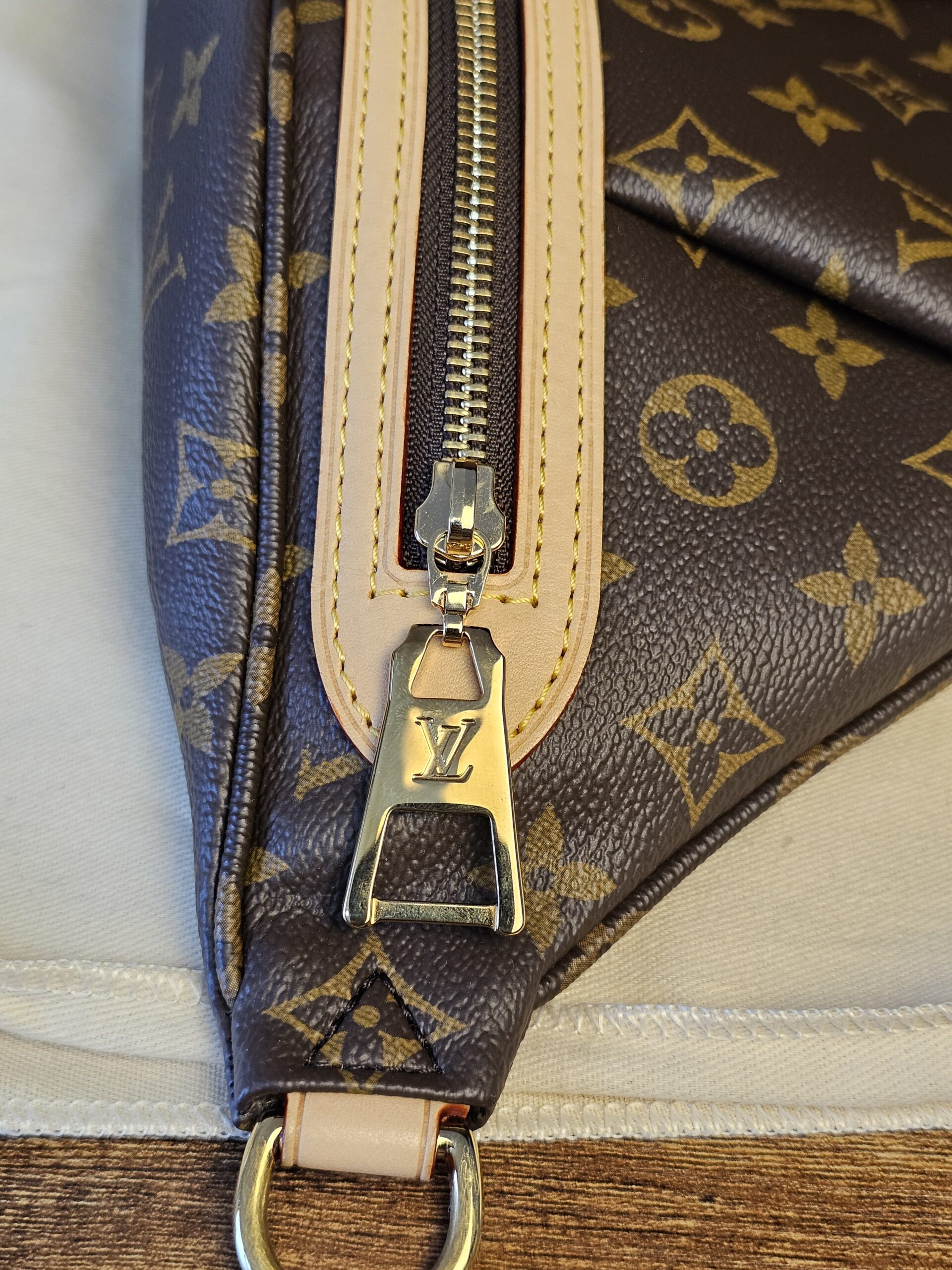 Highrise Bumbag - Image 8