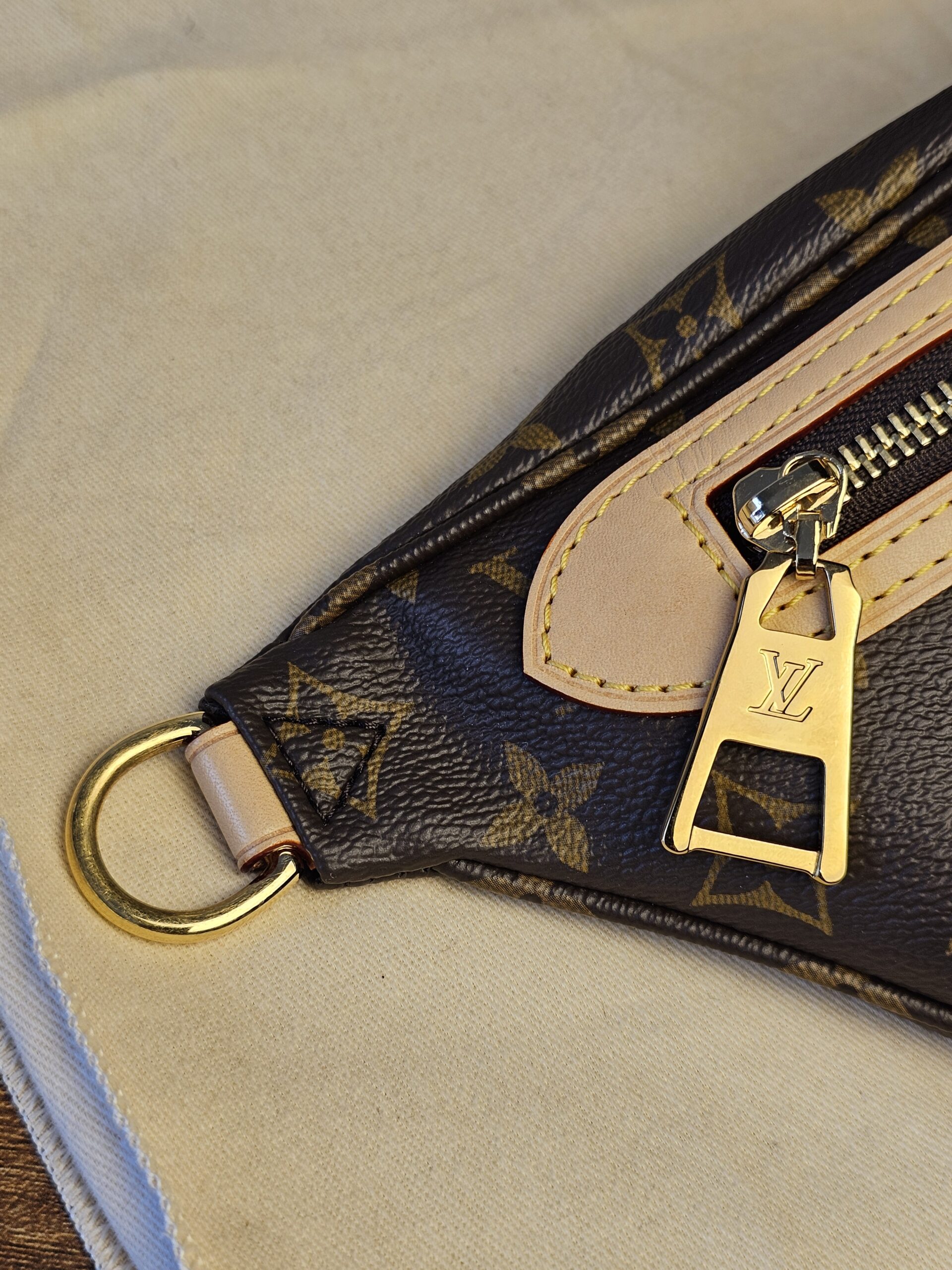 Highrise Bumbag - Image 12