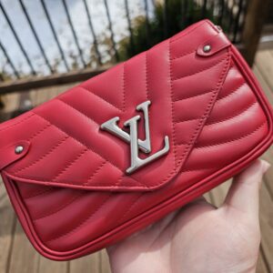 Alternative view of Red New Wave