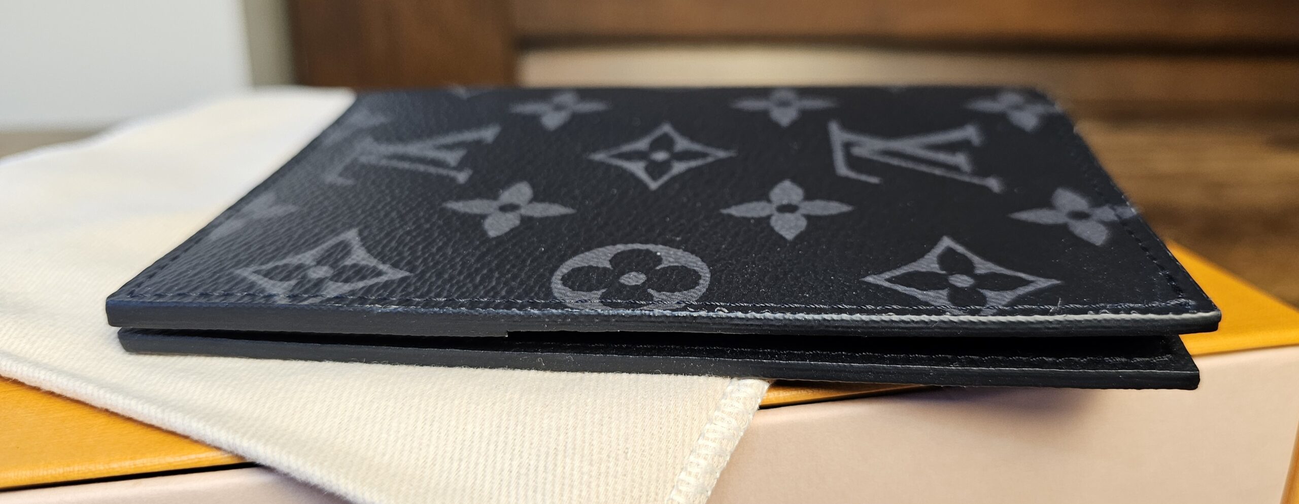Eclipse Passport Holder - Image 4