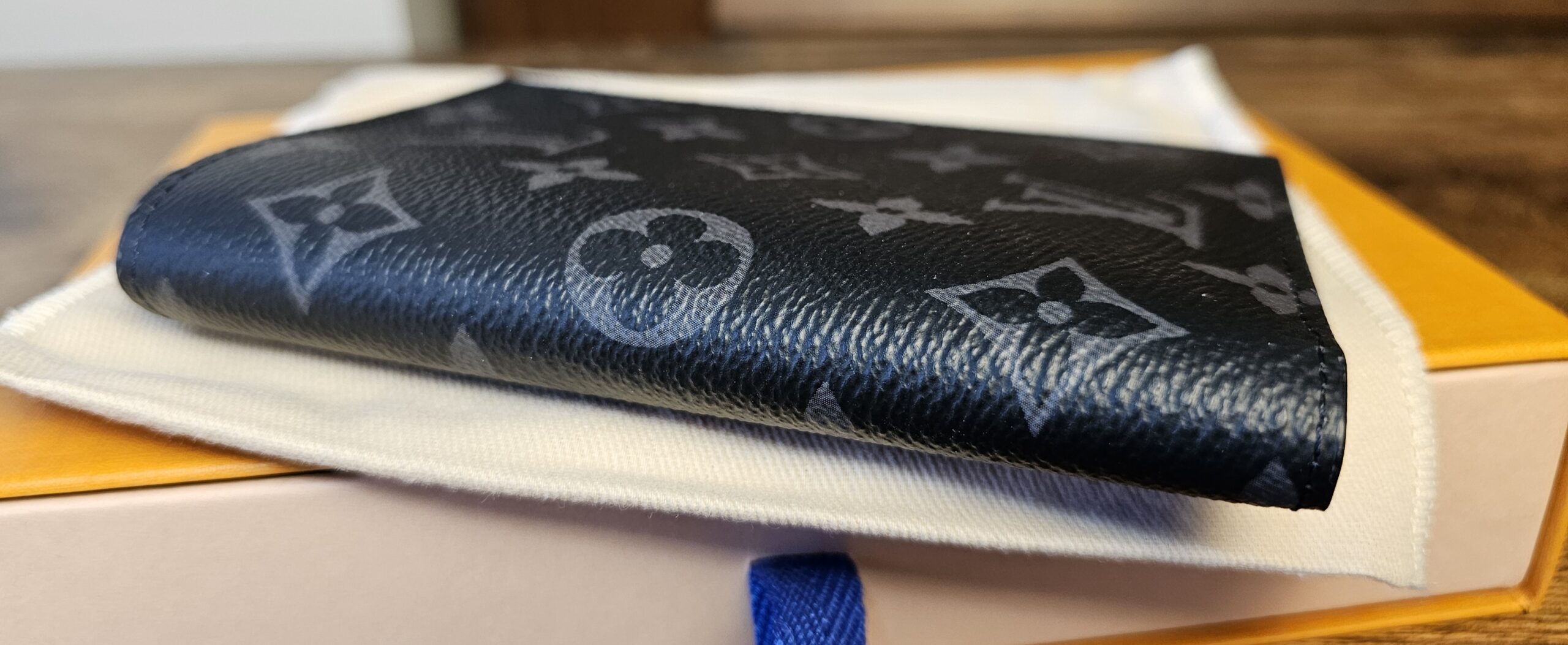 Eclipse Passport Holder - Image 7