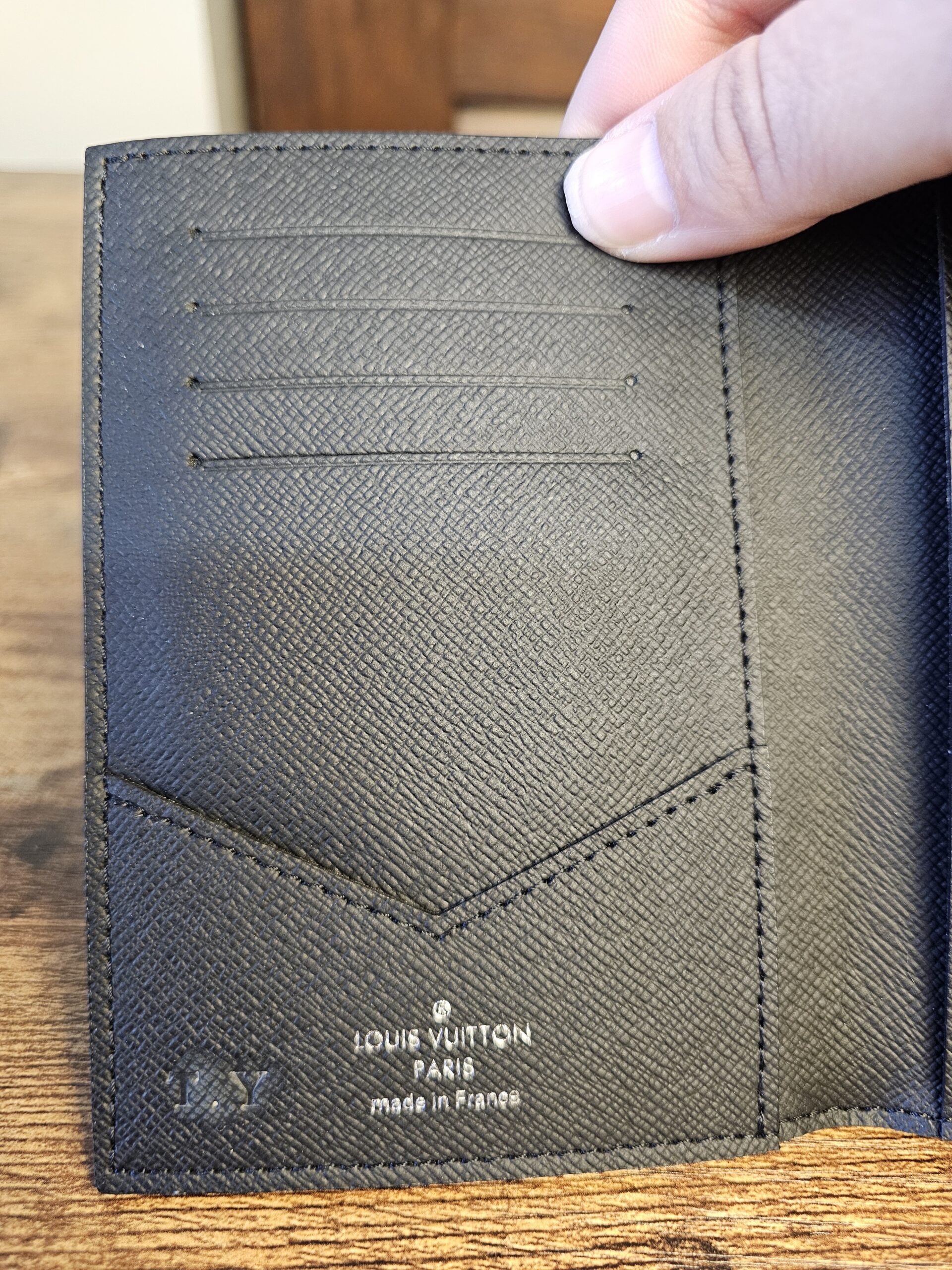 Eclipse Passport Holder - Image 9