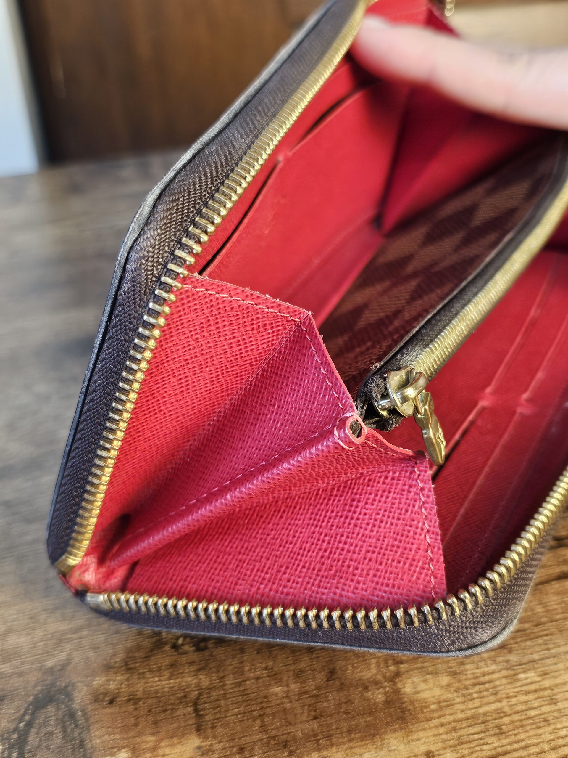 Clemence Wallet Damier Ebene - Image 10