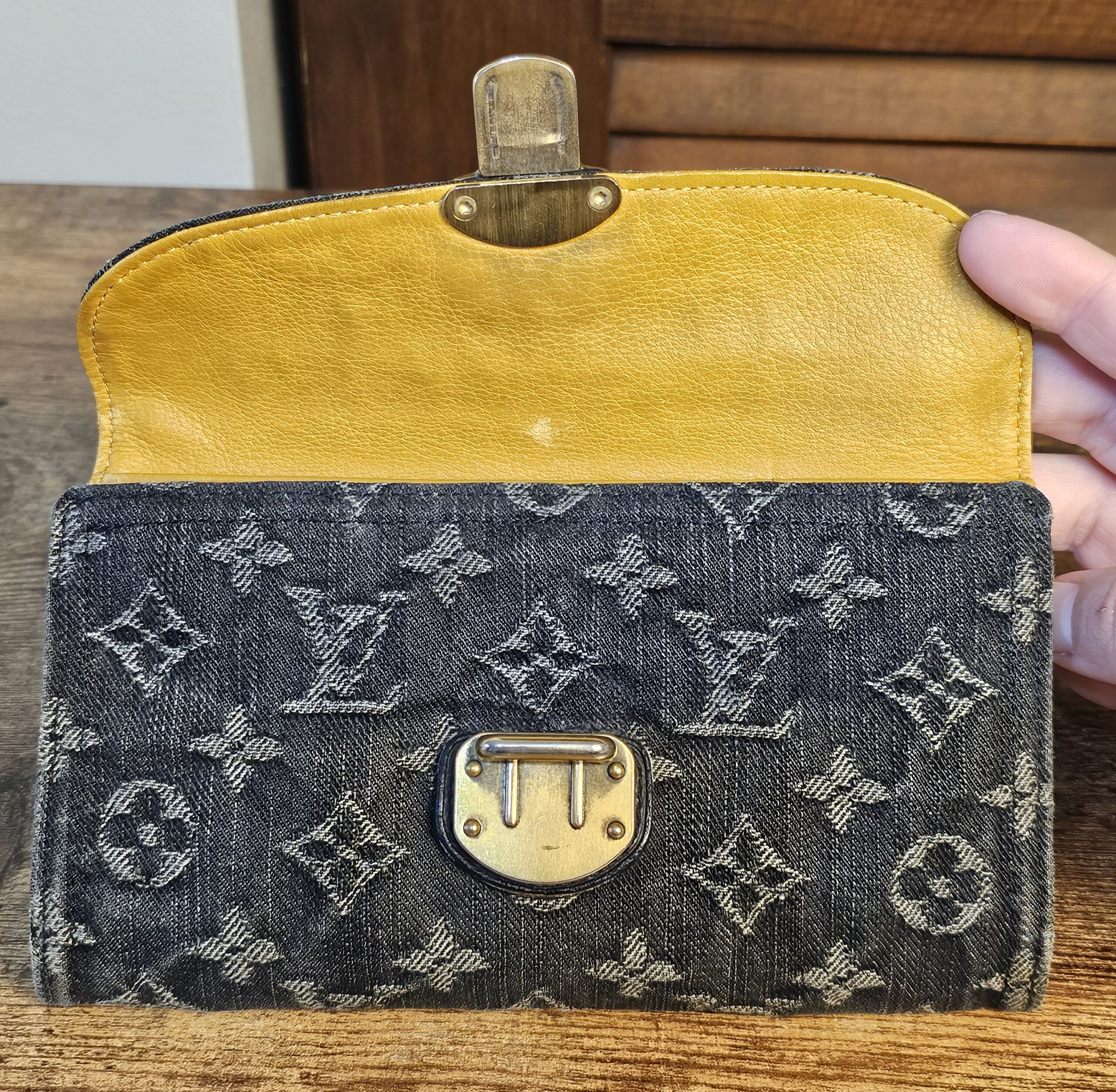 Denim Amelia Wallet - Image 11