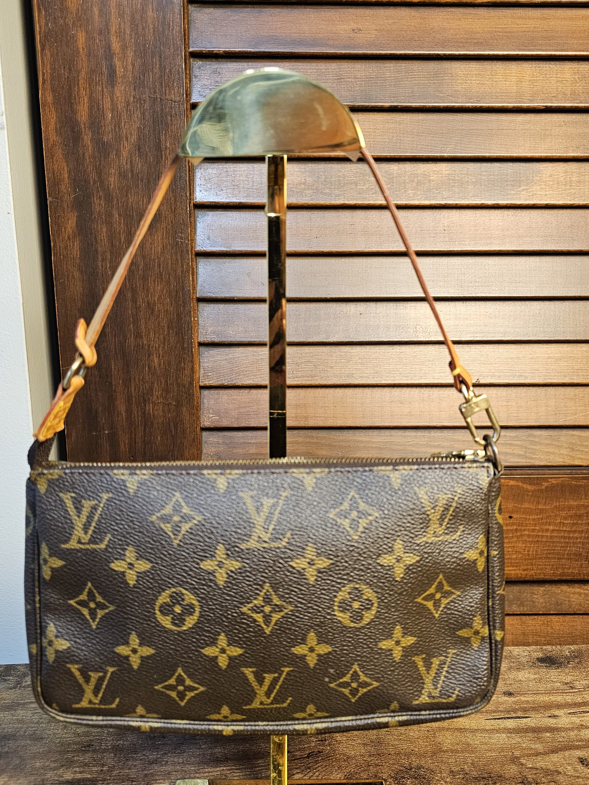 Pochette Accessories