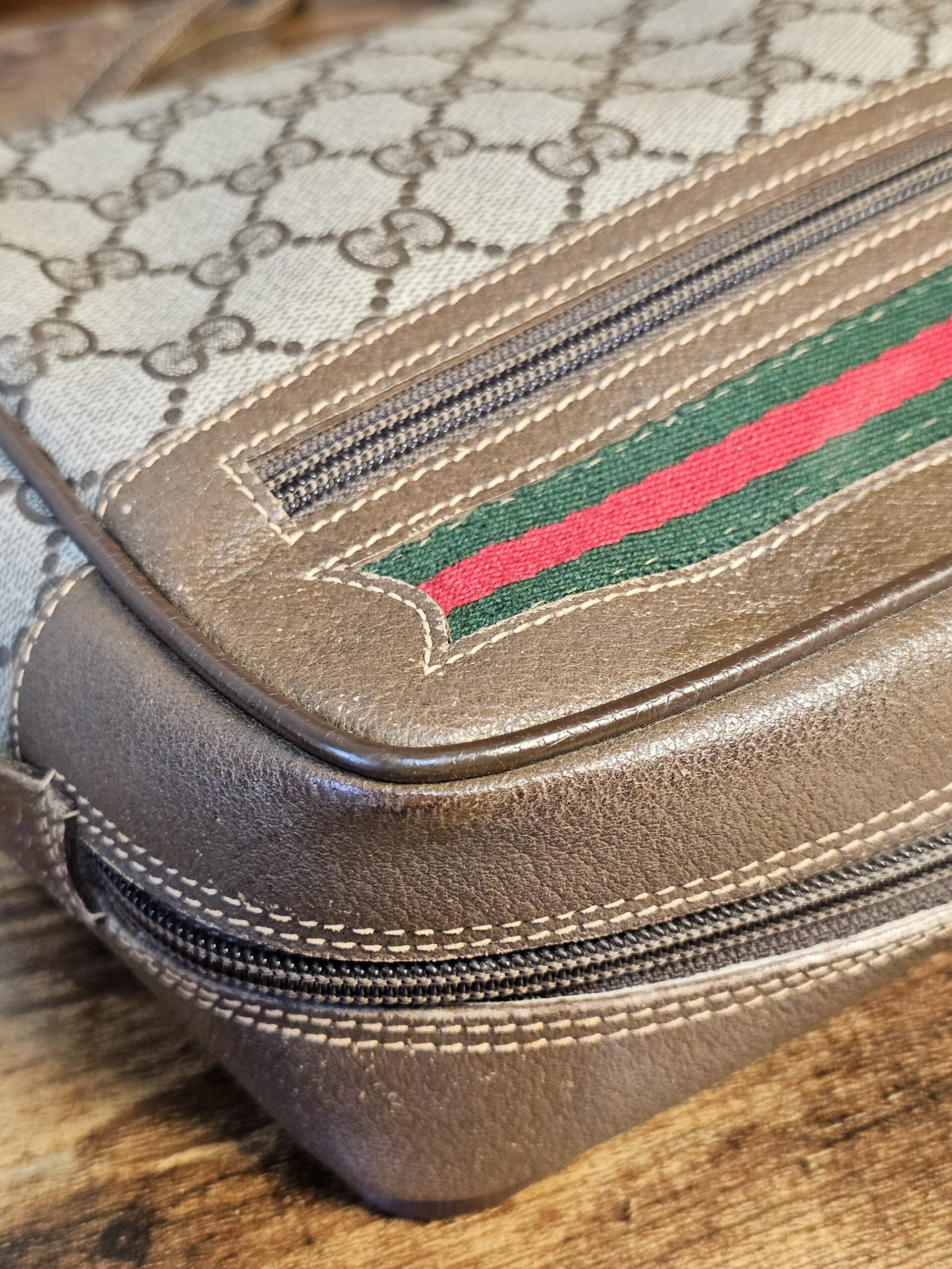 GG Supreme Crossbody - Image 9