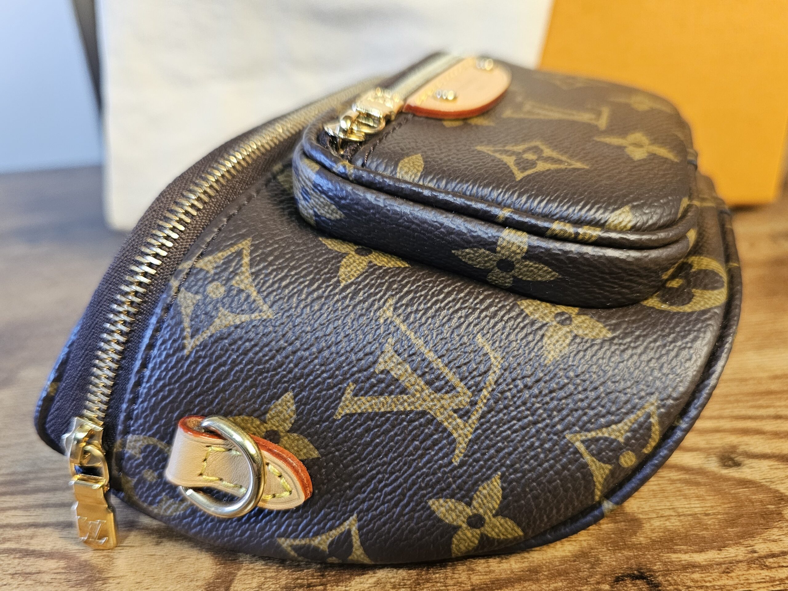 Mini Bumbag - Image 5