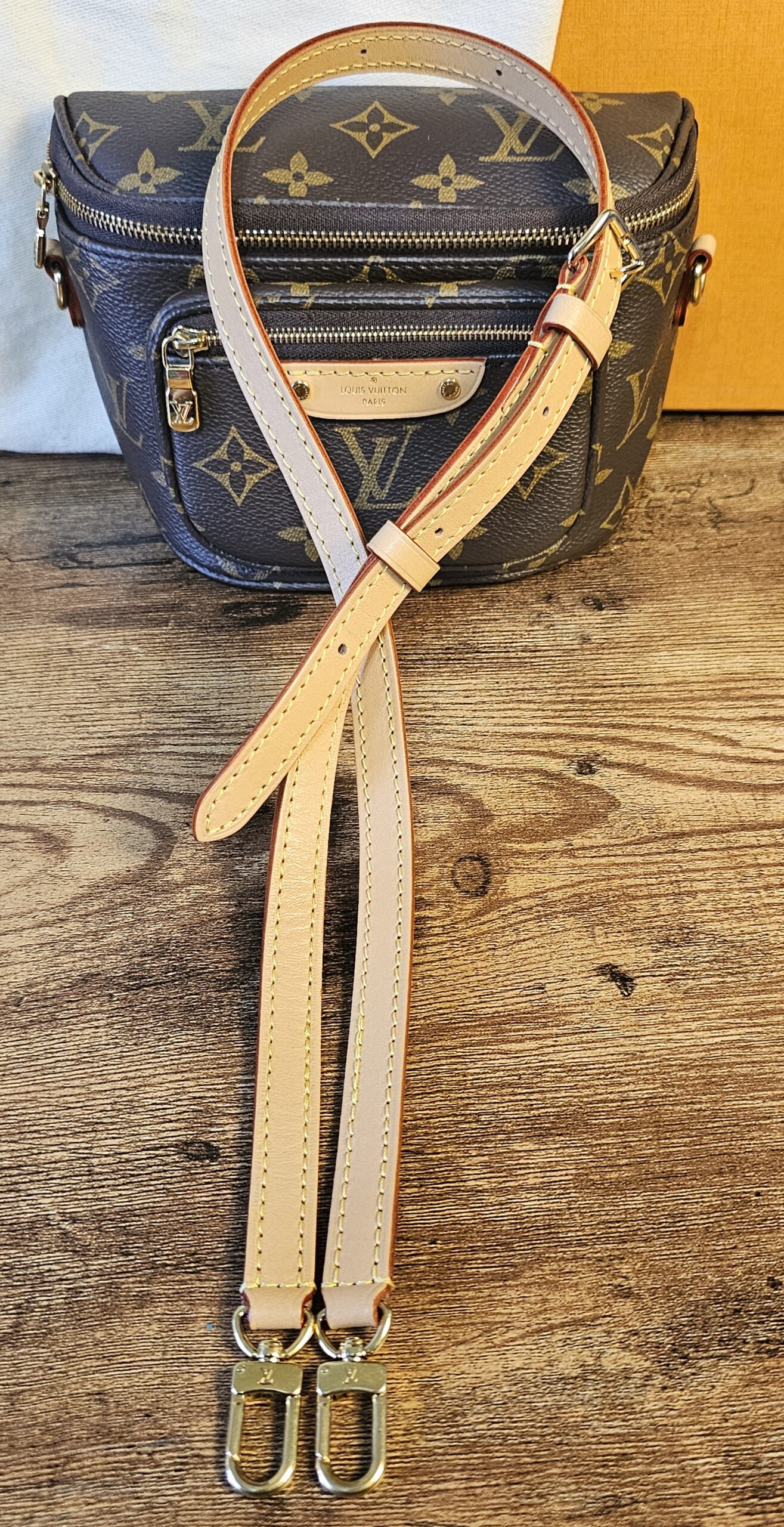 Mini Bumbag - Image 17