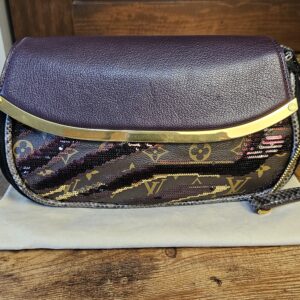 Bordeaux Savage Tiger Clutch
