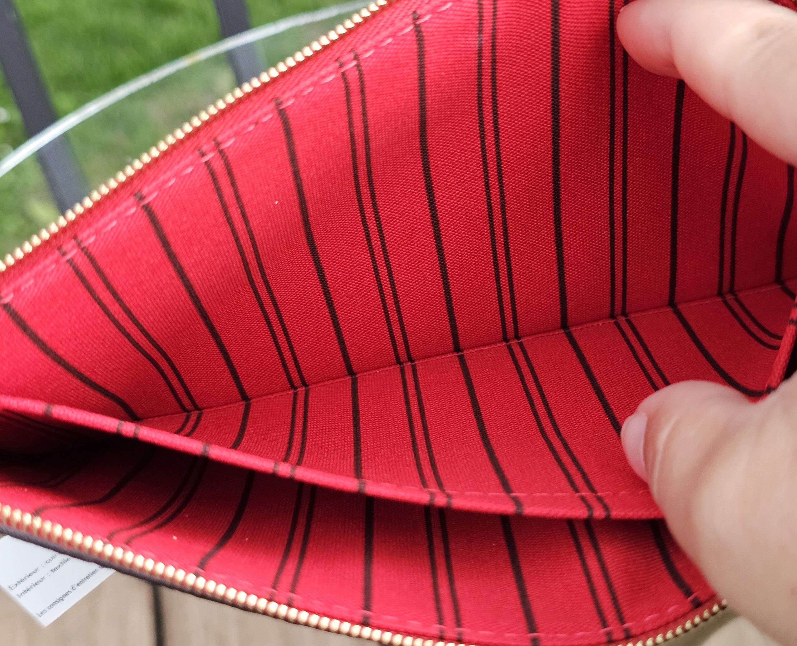 Neverfull Pouch Cherry Red Interior - Image 10