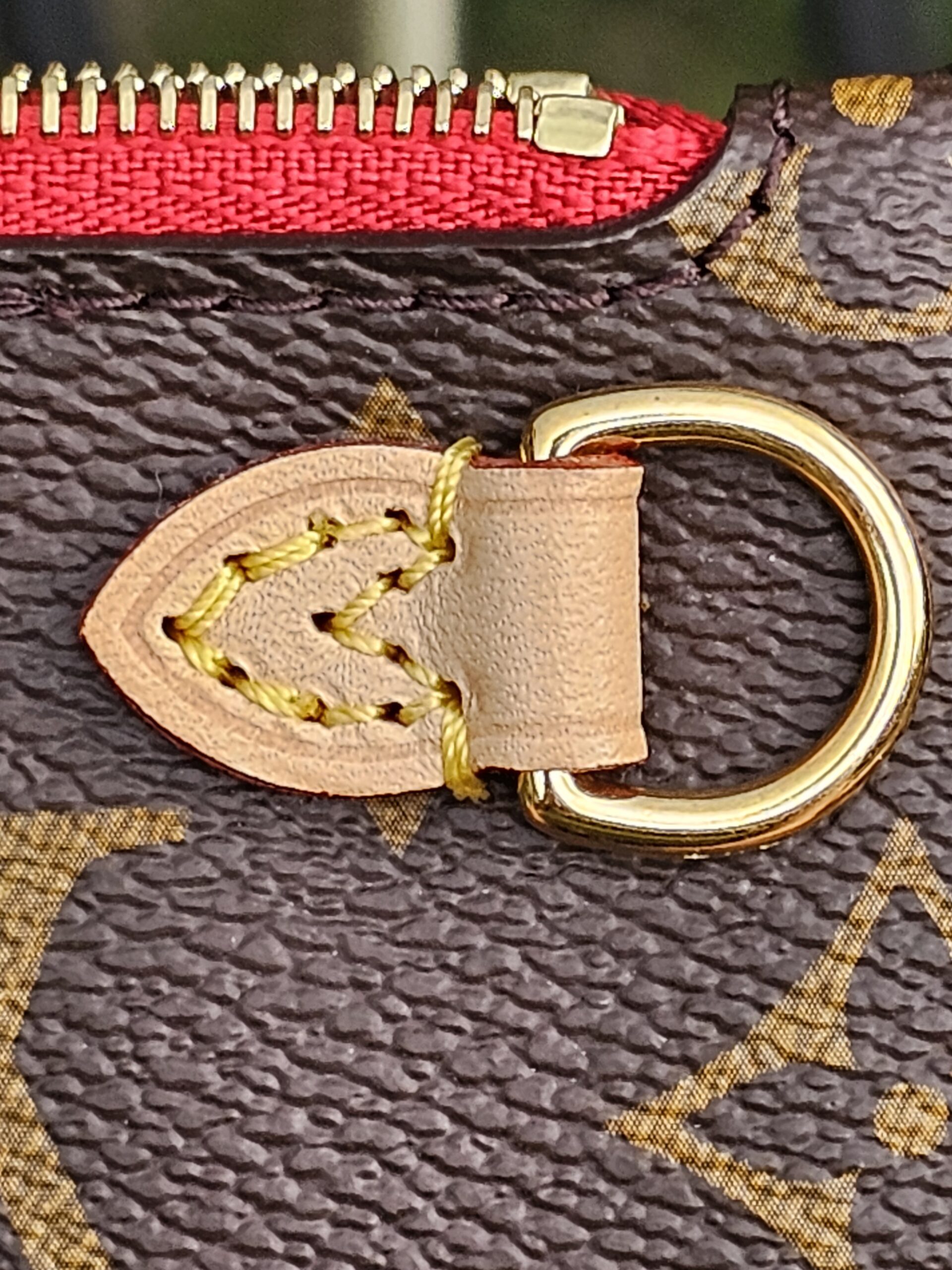 Neverfull Pouch Cherry Red Interior - Image 12