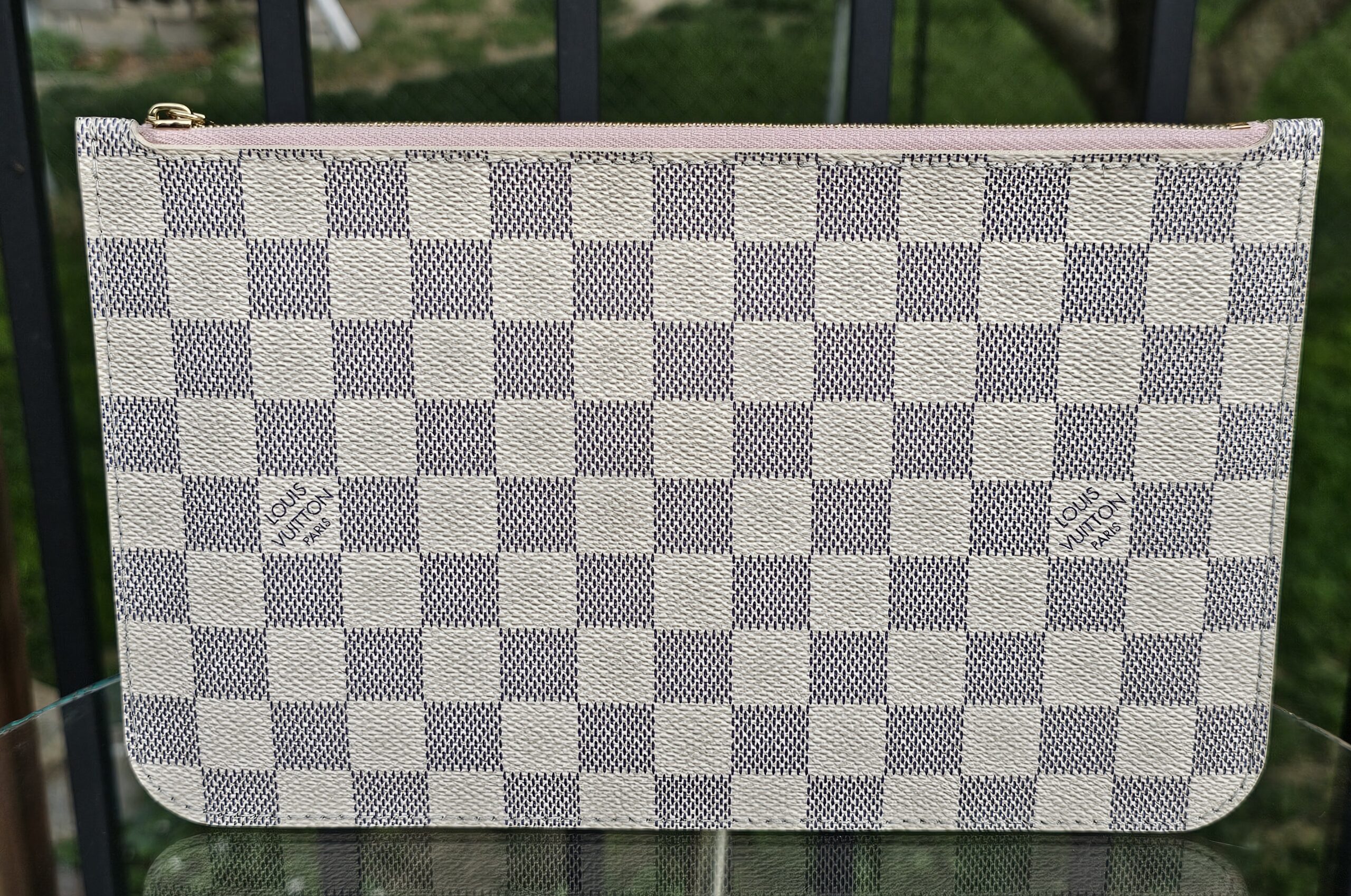 Neverfull Pouch Azur - Image 4