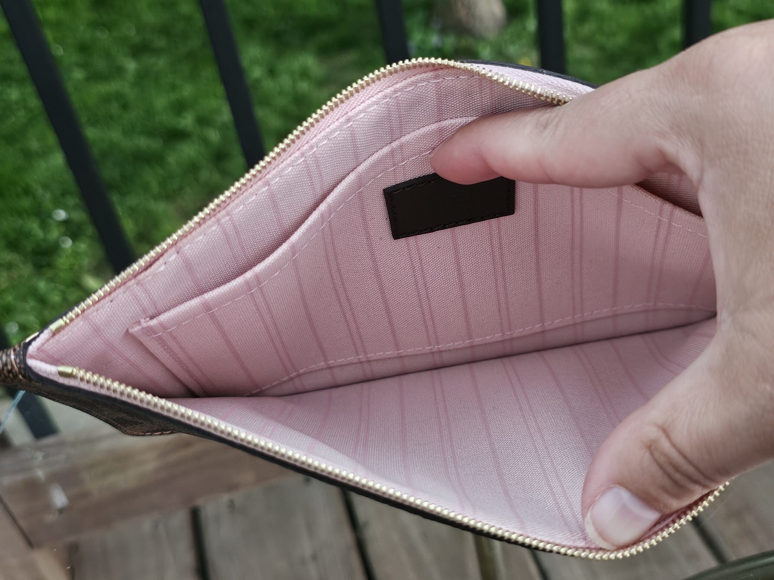 Damier Ebene Neverfull Pouch - Image 7