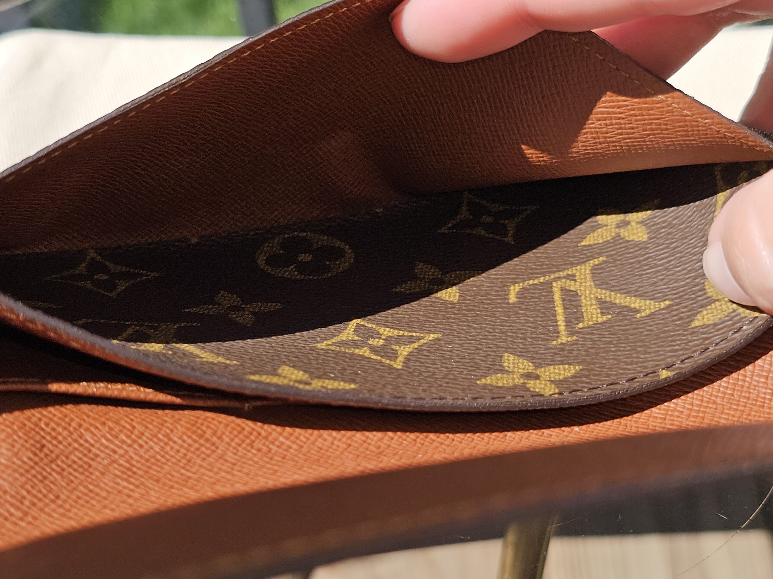 Checkbook Wallet - Image 10