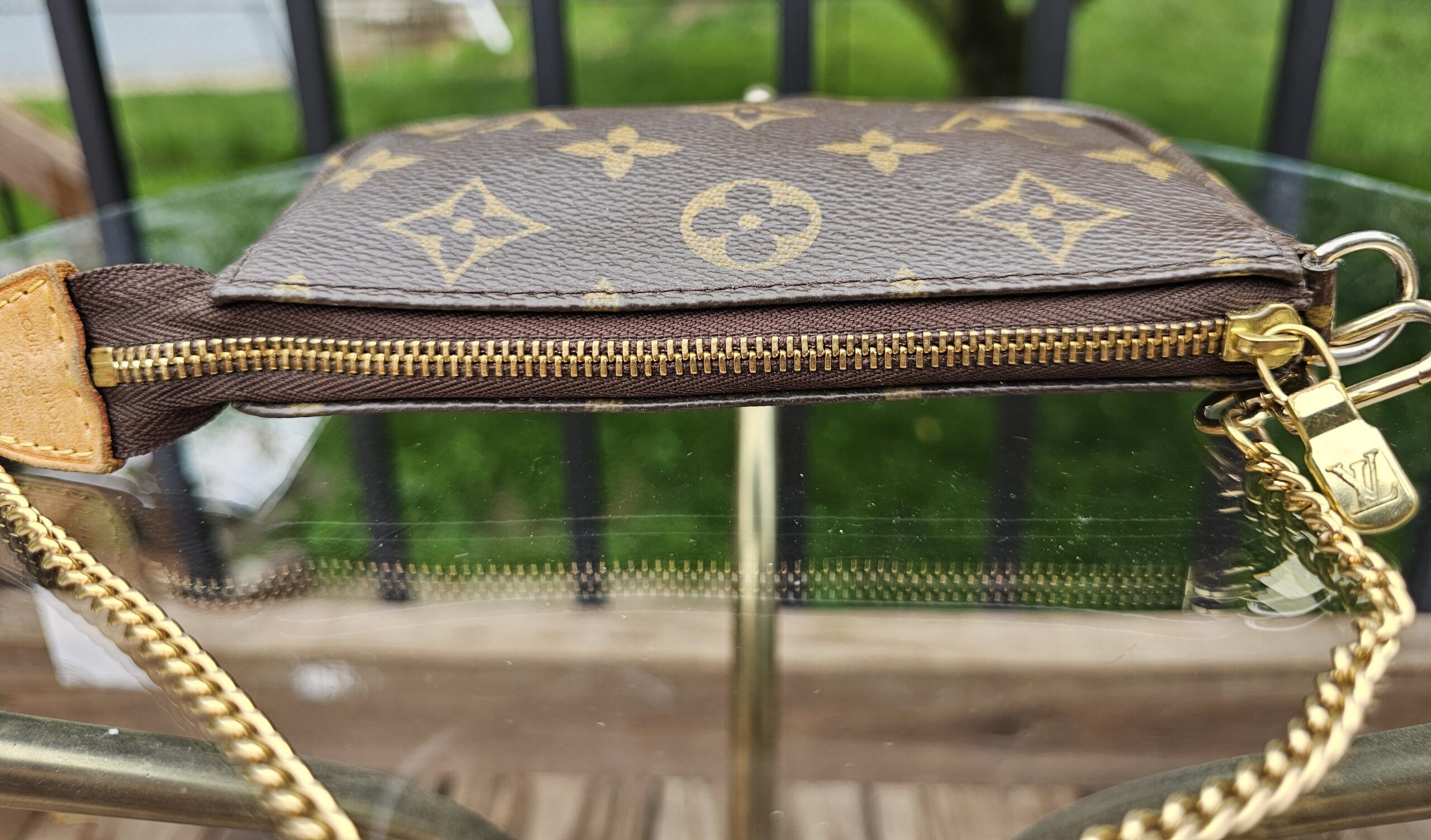 Mini Pochette Accessories - Image 7