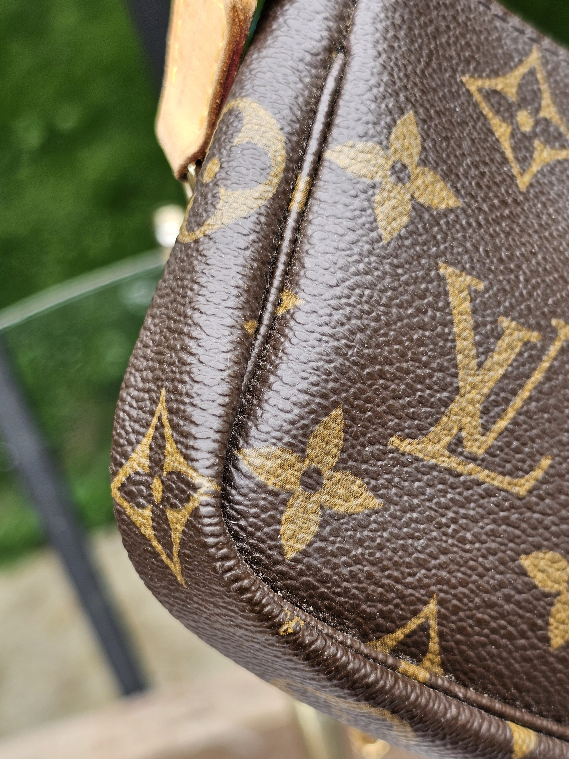 Mini Pochette Accessories - Image 11