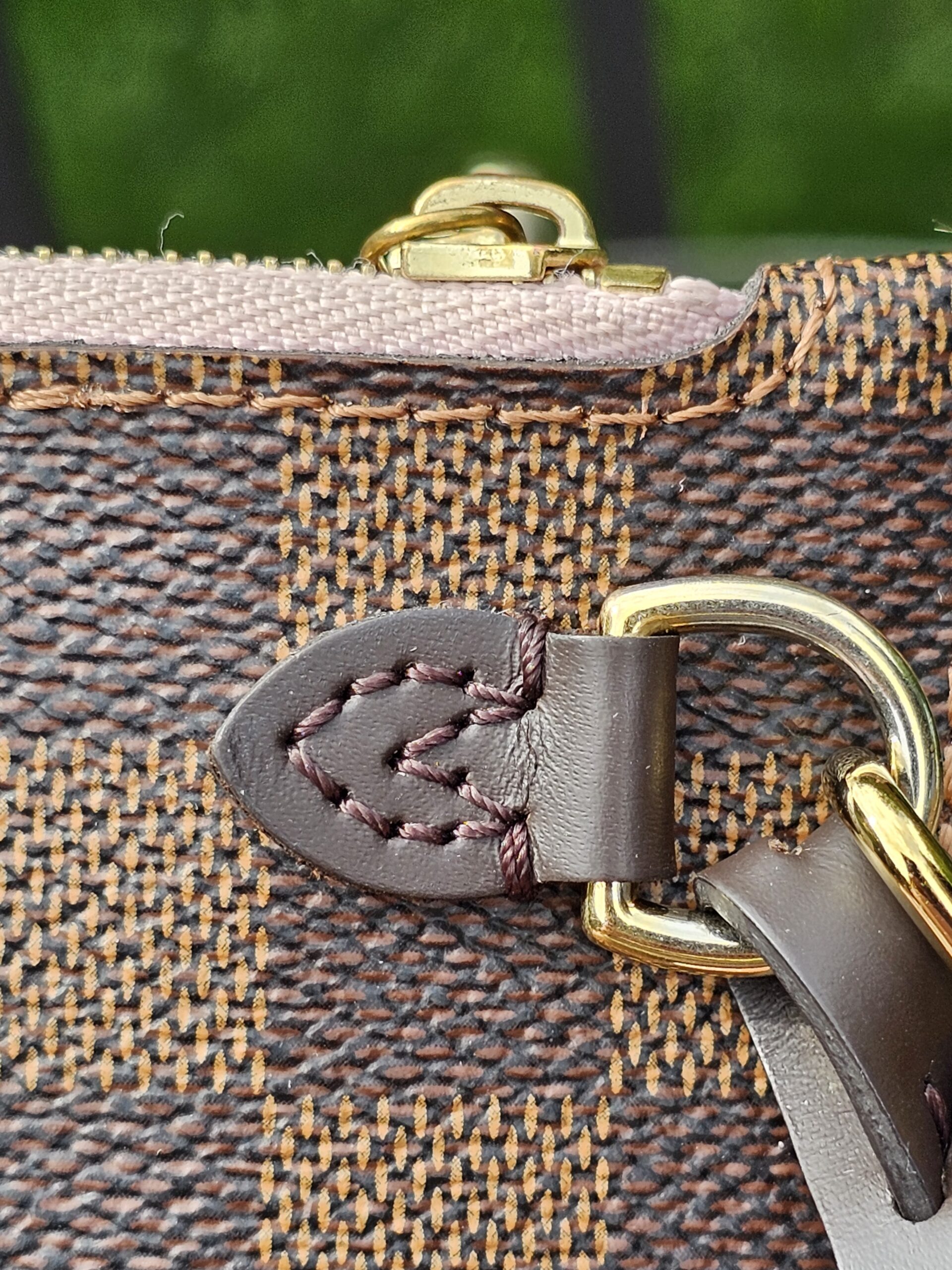 Neverfull Pouch MM/ GM DE Rose Ballerine Interior - Image 12