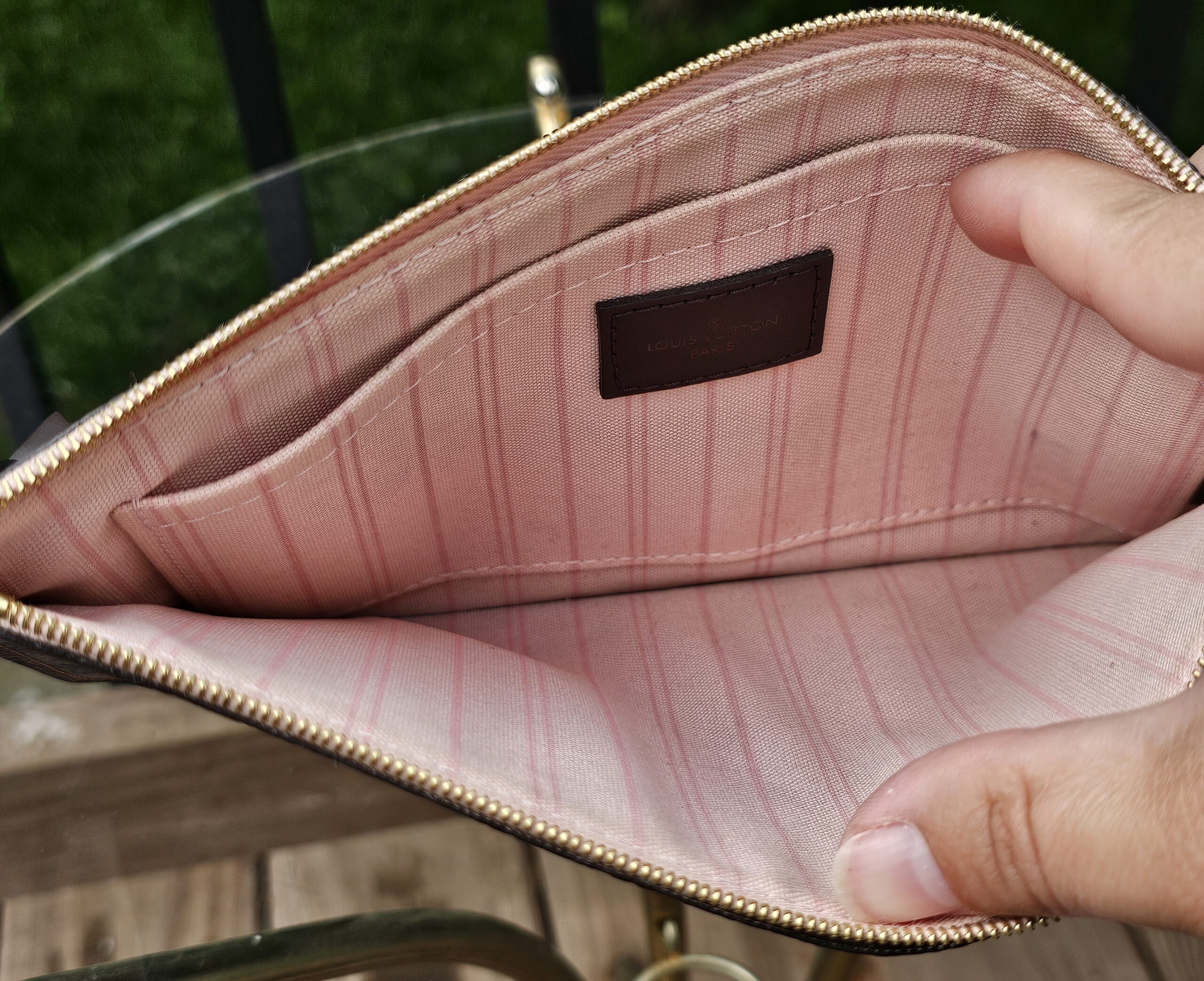 Neverfull Pouch MM/ GM DE Rose Ballerine Interior - Image 14
