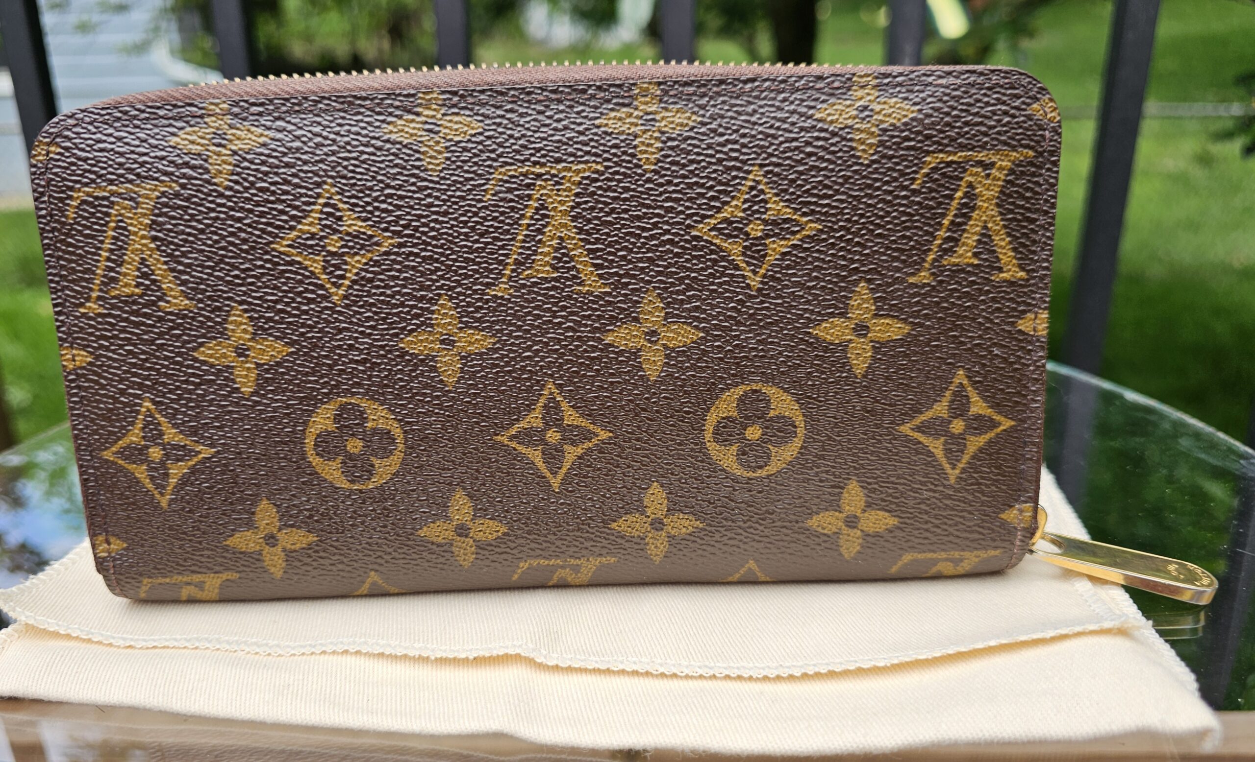 Zippy Wallet Monogram