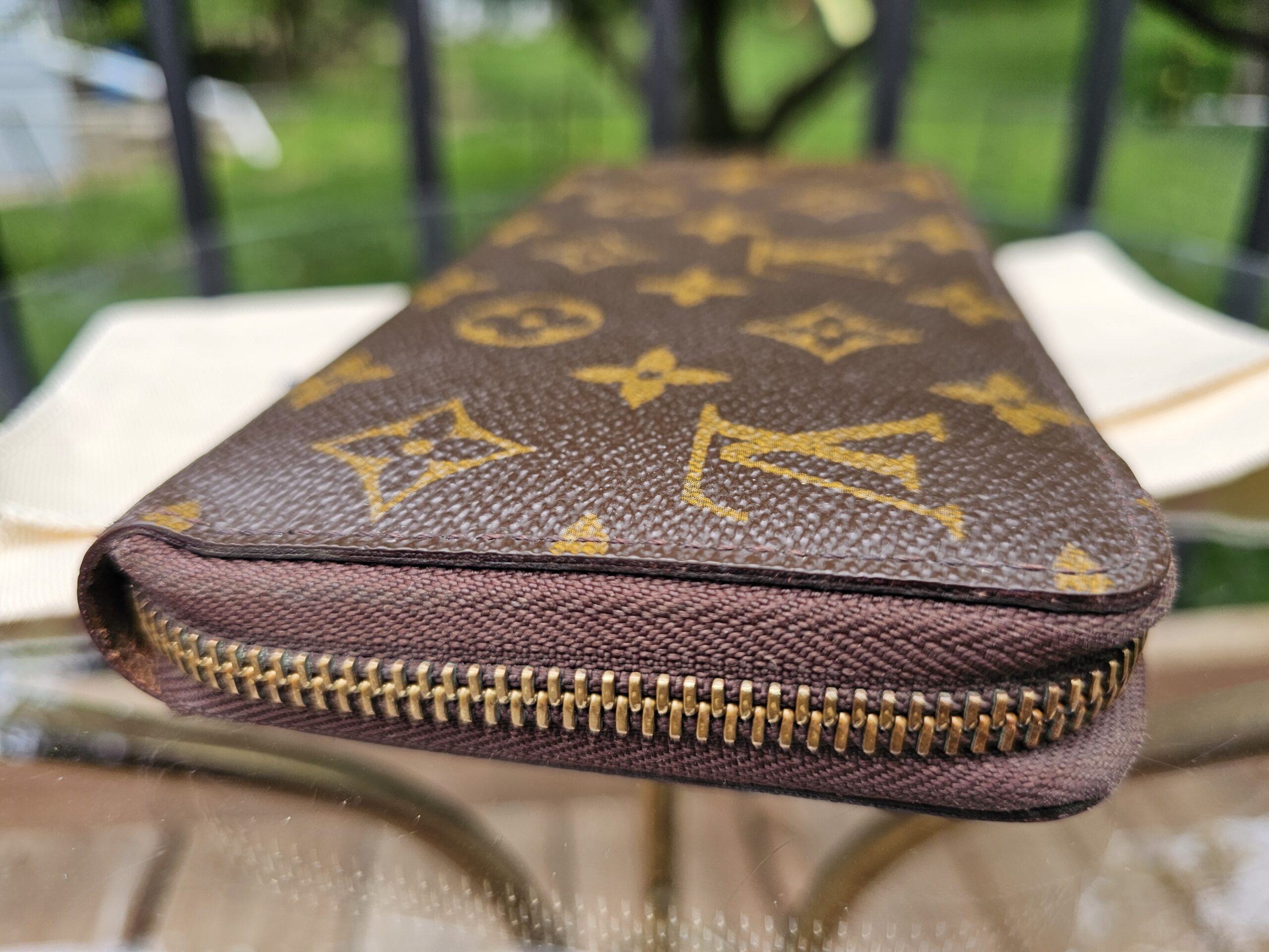 Zippy Wallet Monogram - Image 5