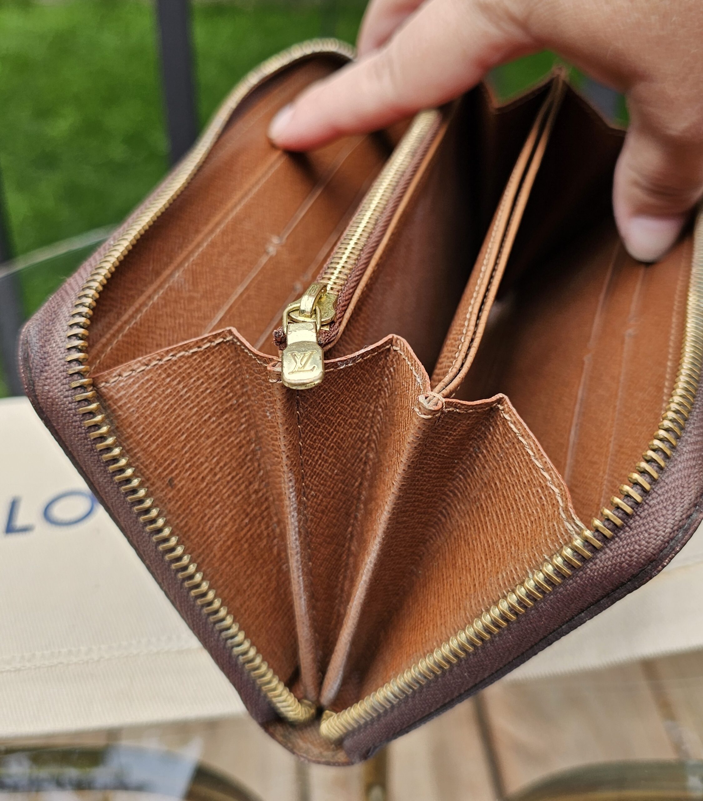 Zippy Wallet Monogram - Image 13