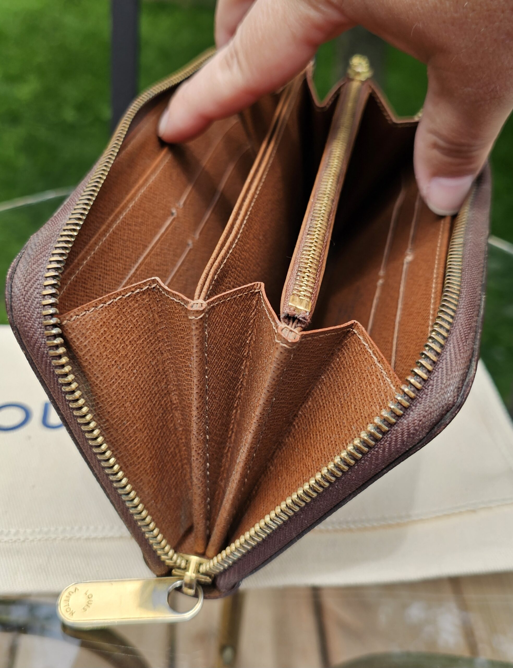 Zippy Wallet Monogram - Image 14