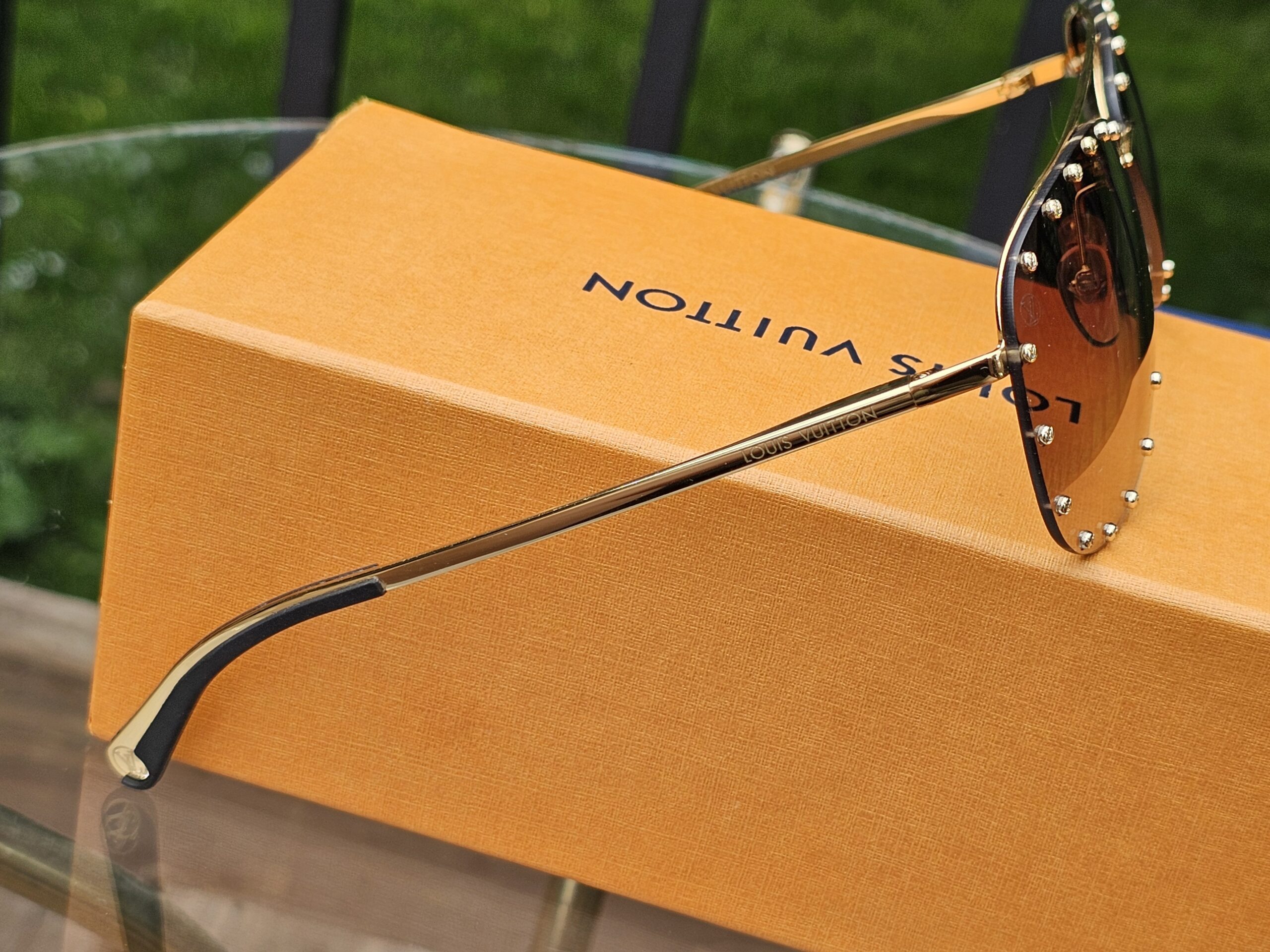 The Party Sunglasses - Image 4