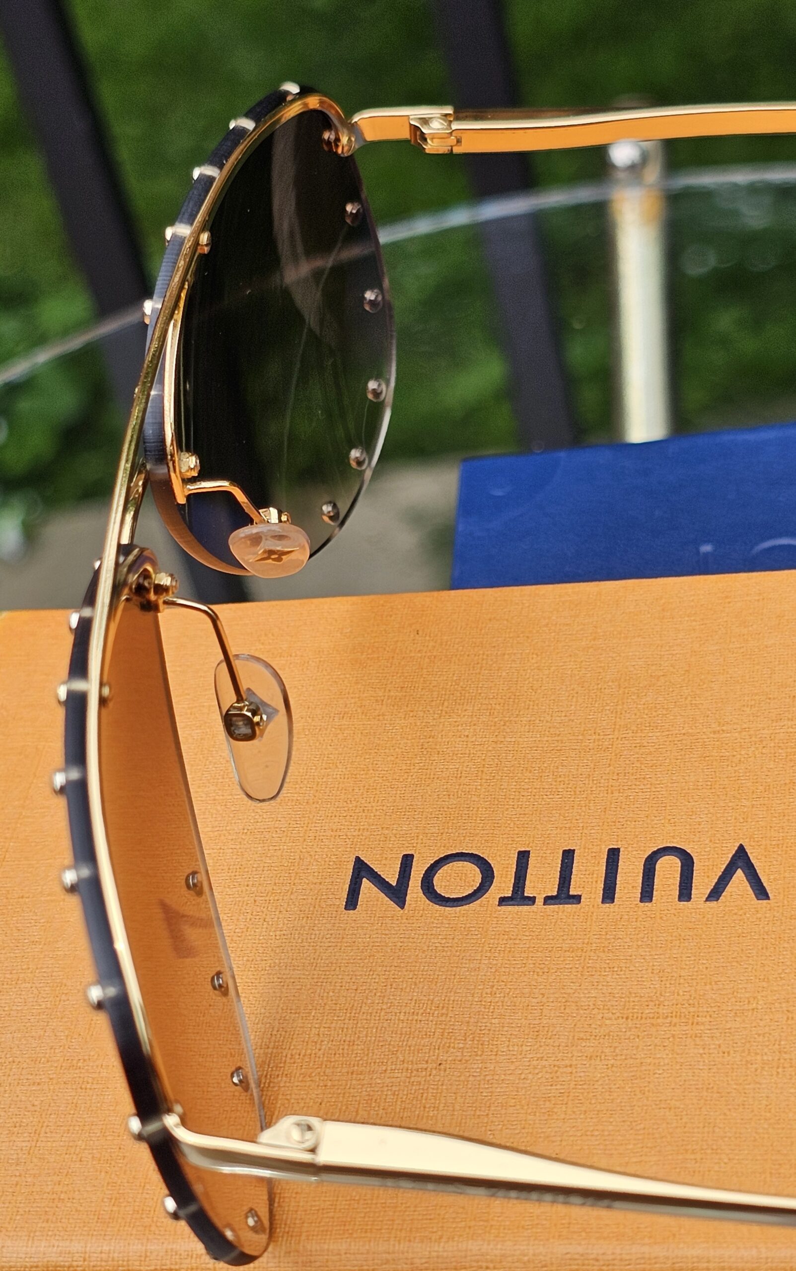 The Party Sunglasses - Image 6