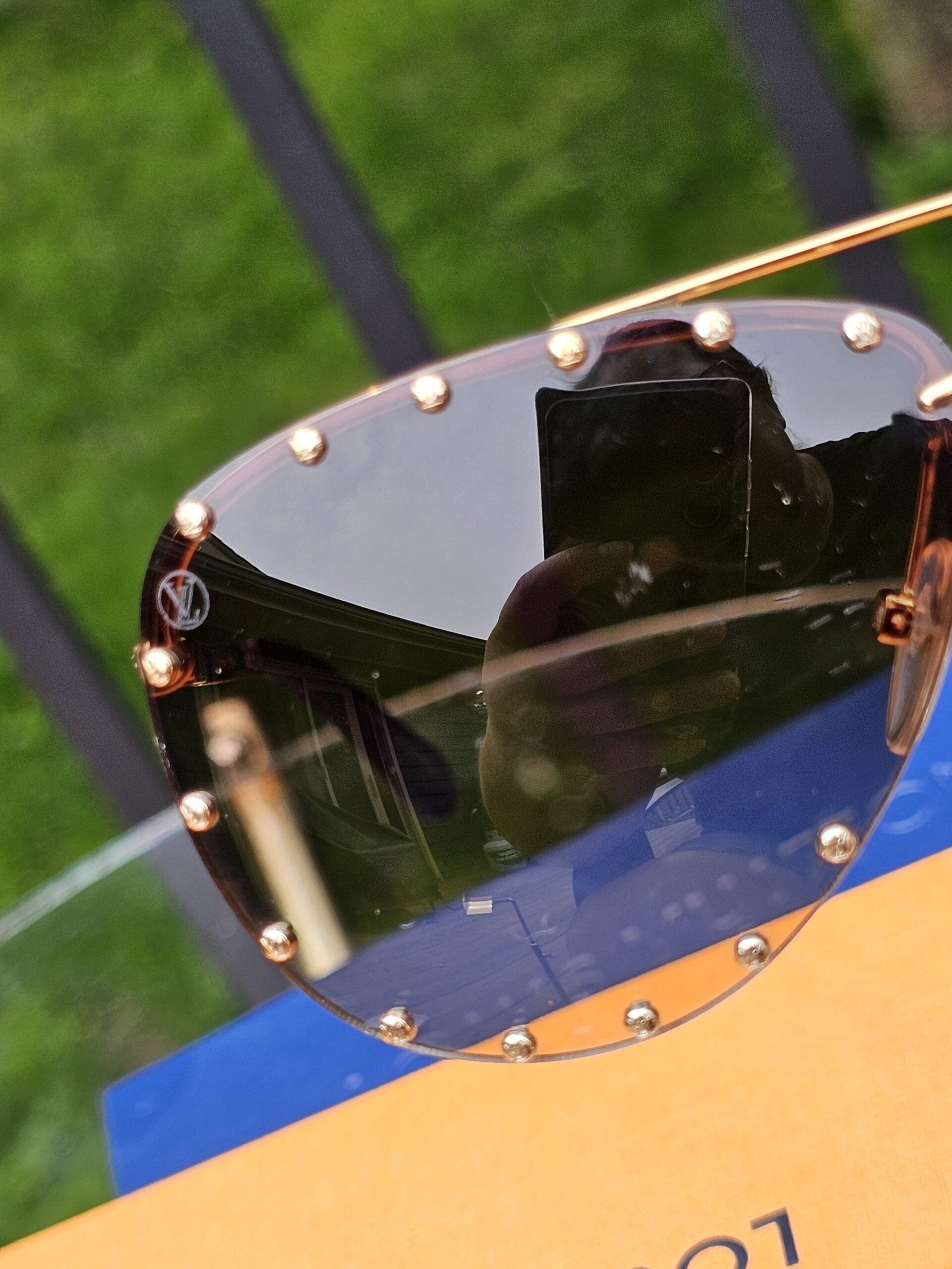 The Party Sunglasses - Image 13