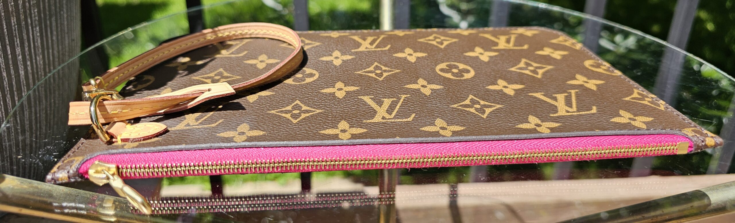 Neverfull Pouch Monogram Pivoine - Image 4