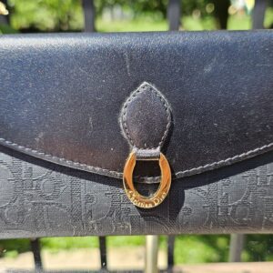 D i or Long Wallet